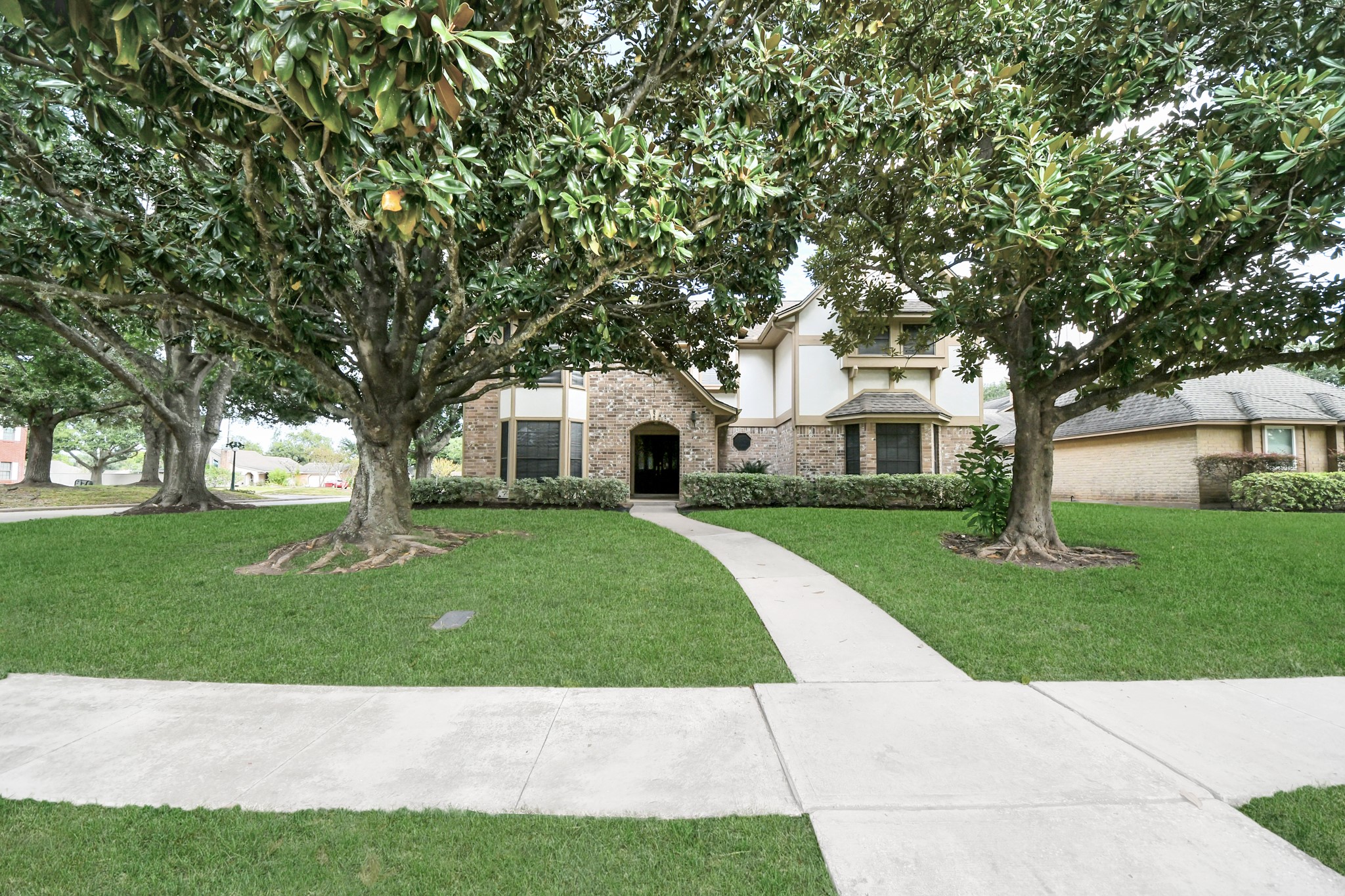 820 Wood Bridge Circle, Sugar Land, TX 77498