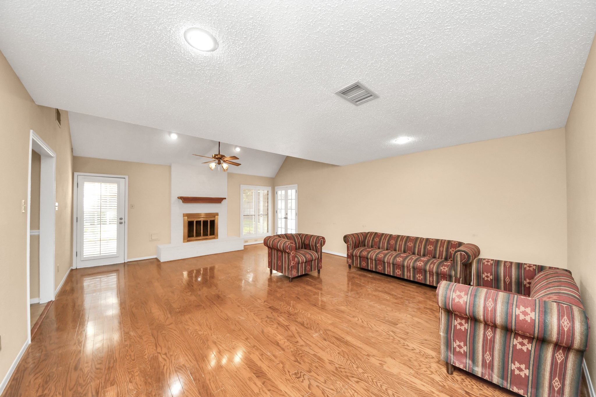820 Wood Bridge Circle, Sugar Land, TX 77498