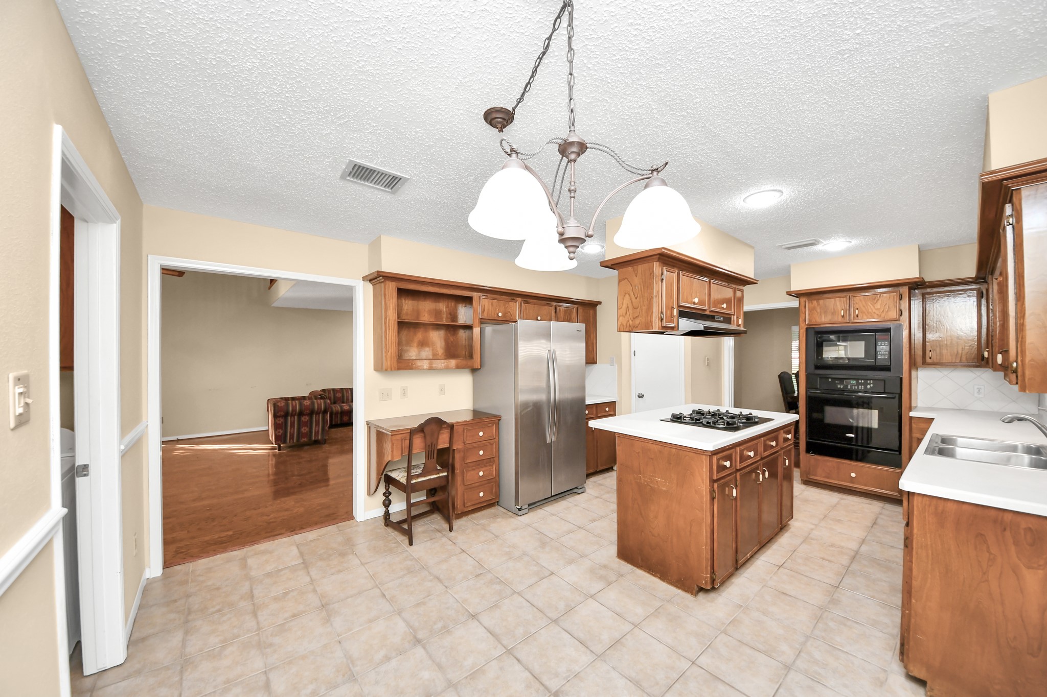 820 Wood Bridge Circle, Sugar Land, TX 77498