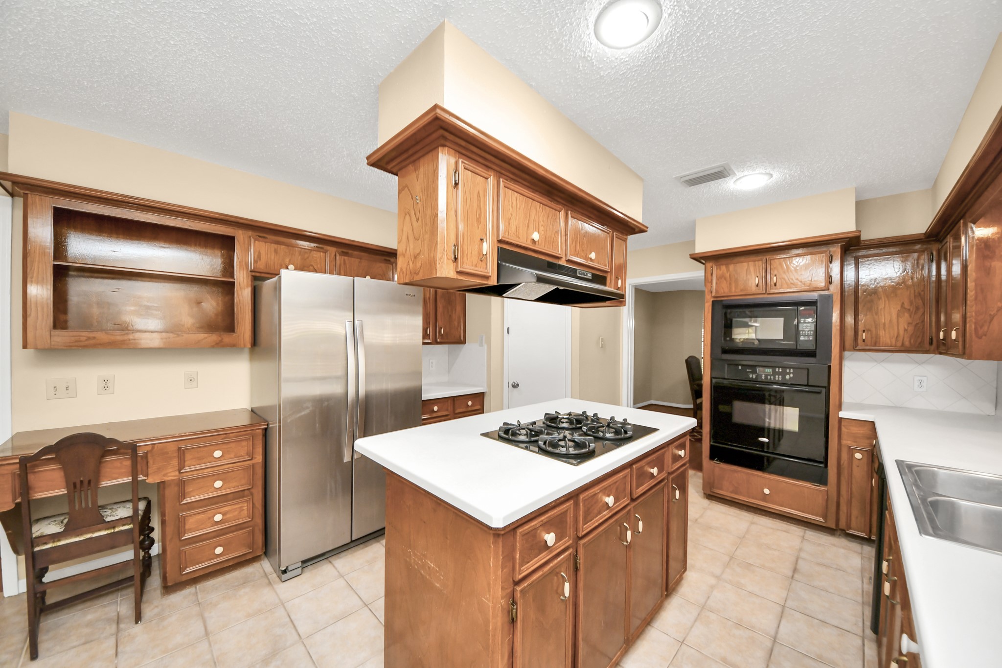 820 Wood Bridge Circle, Sugar Land, TX 77498