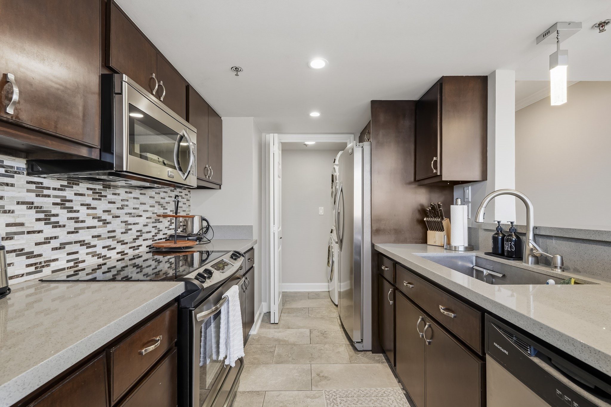 3525 Sage Road, #709, Houston, TX 77056 3525 Sage Road, #709, Houston, TX 77056