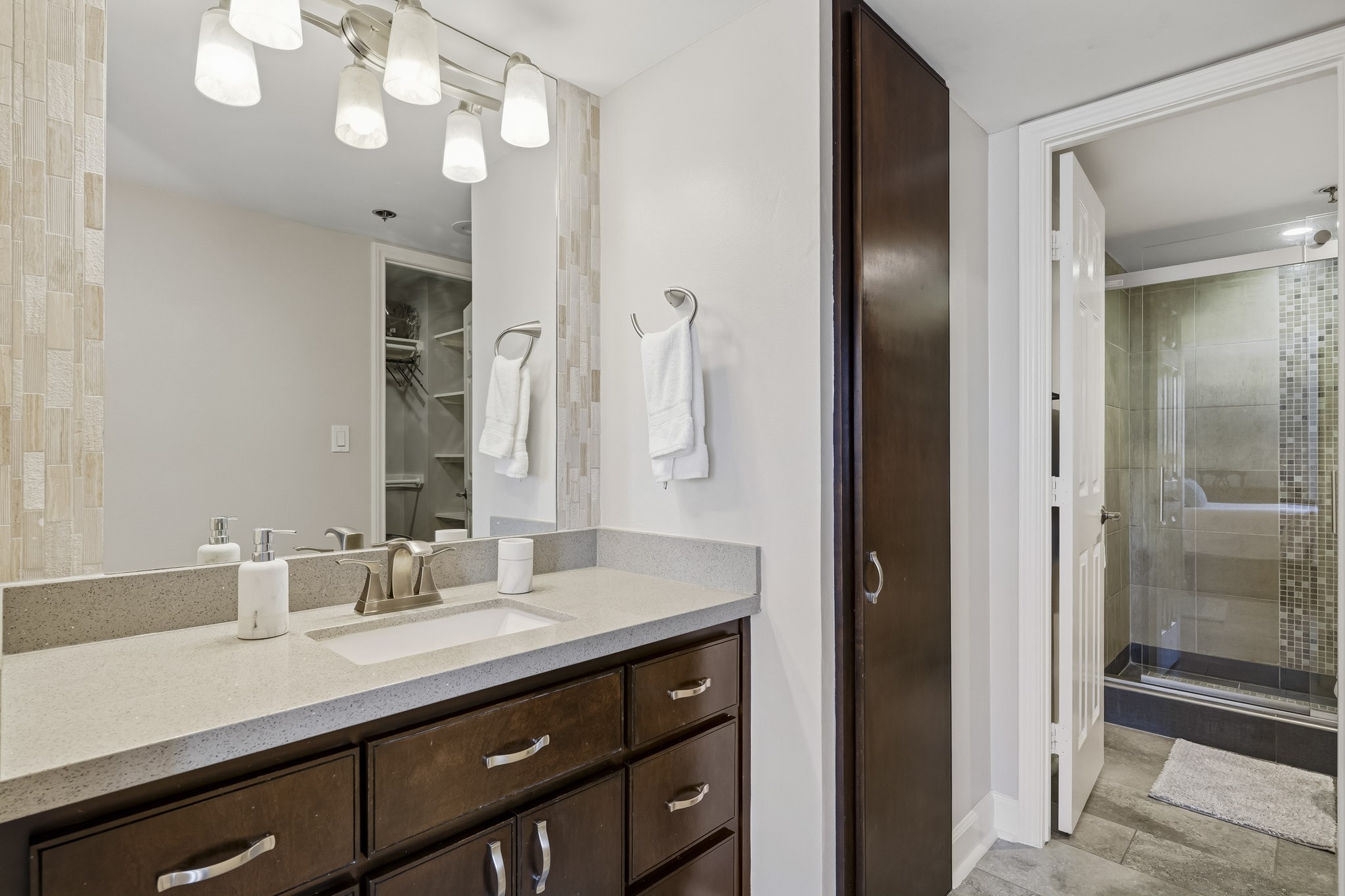 3525 Sage Road, #709, Houston, TX 77056 3525 Sage Road, #709, Houston, TX 77056