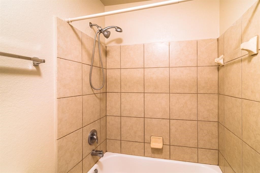 Complete with a shower/tub combo