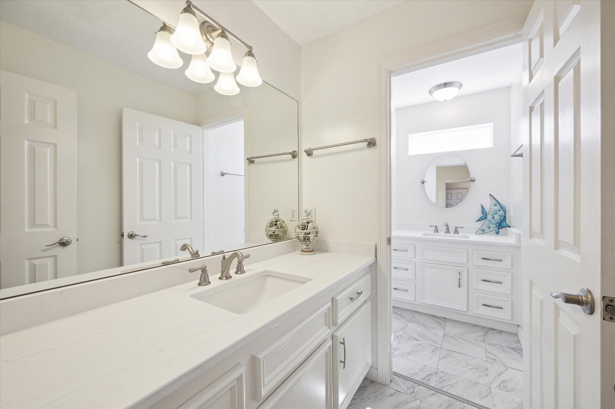 210 Easterly, Tiki Island, TX 77554