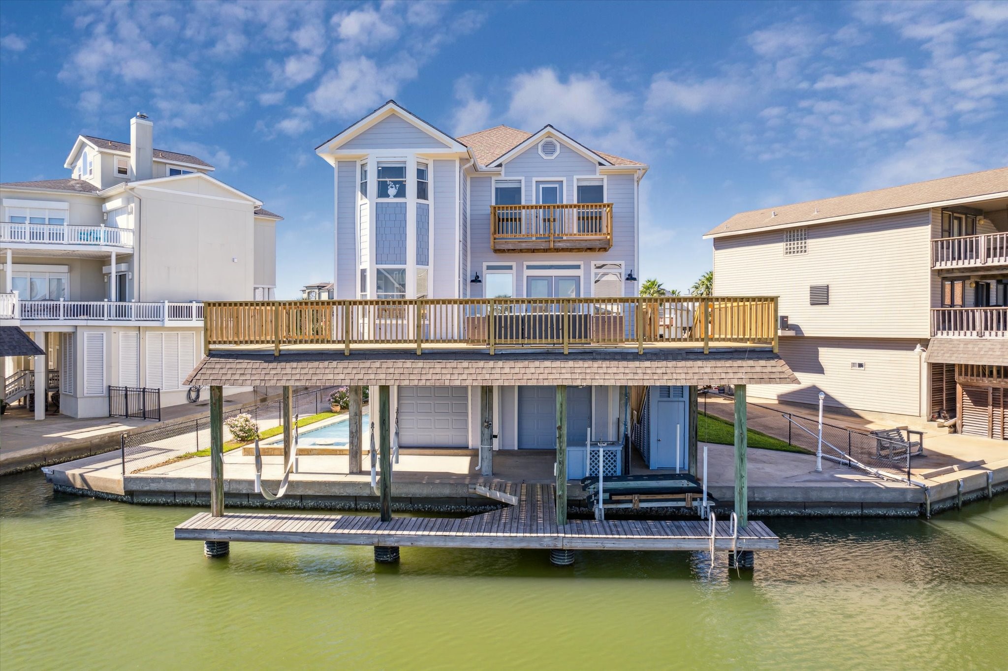 210 Easterly, Tiki Island, TX 77554