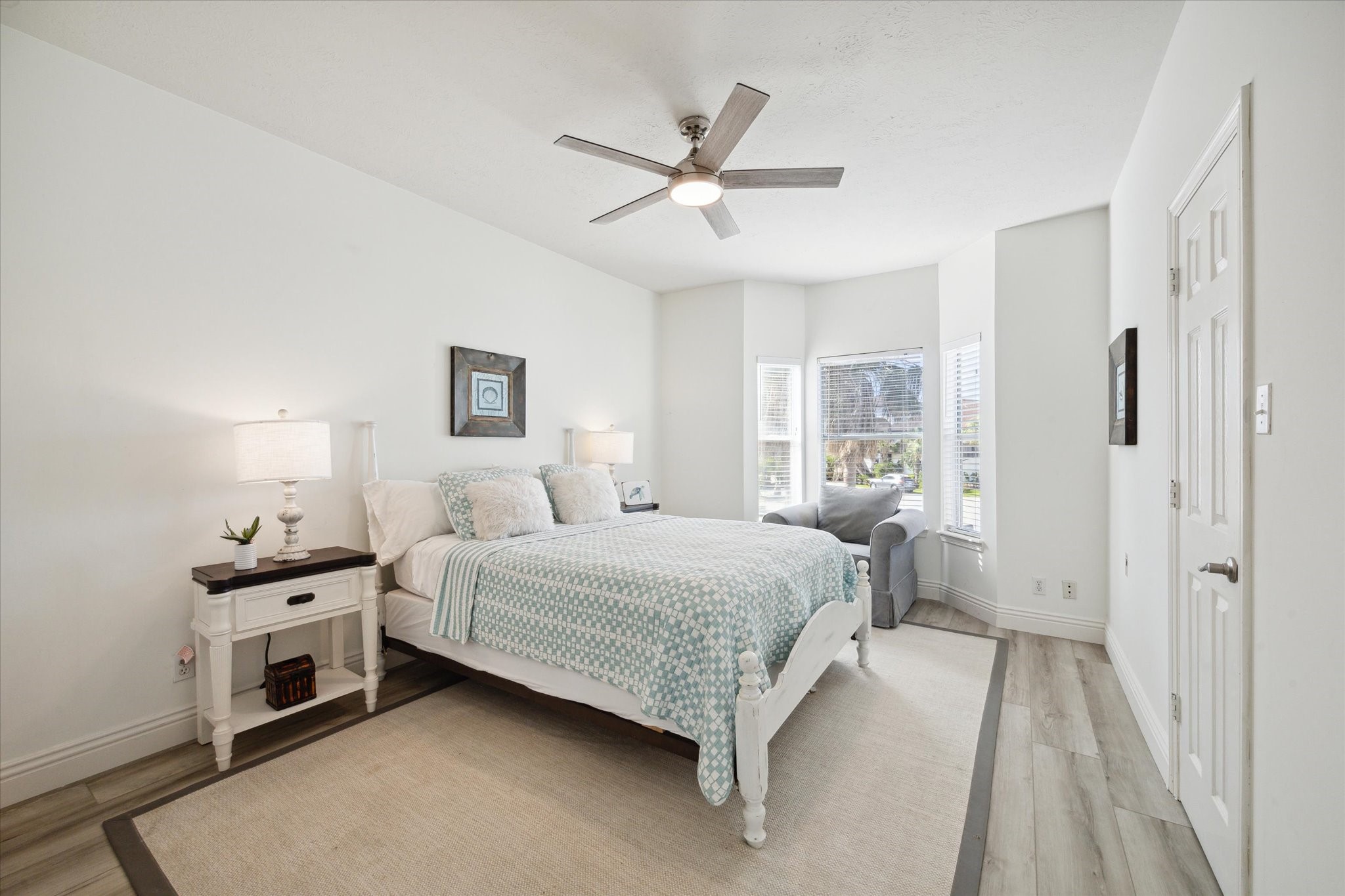 210 Easterly, Tiki Island, TX 77554