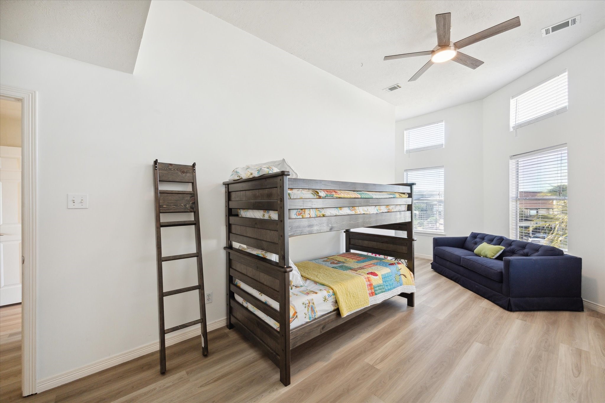 210 Easterly, Tiki Island, TX 77554