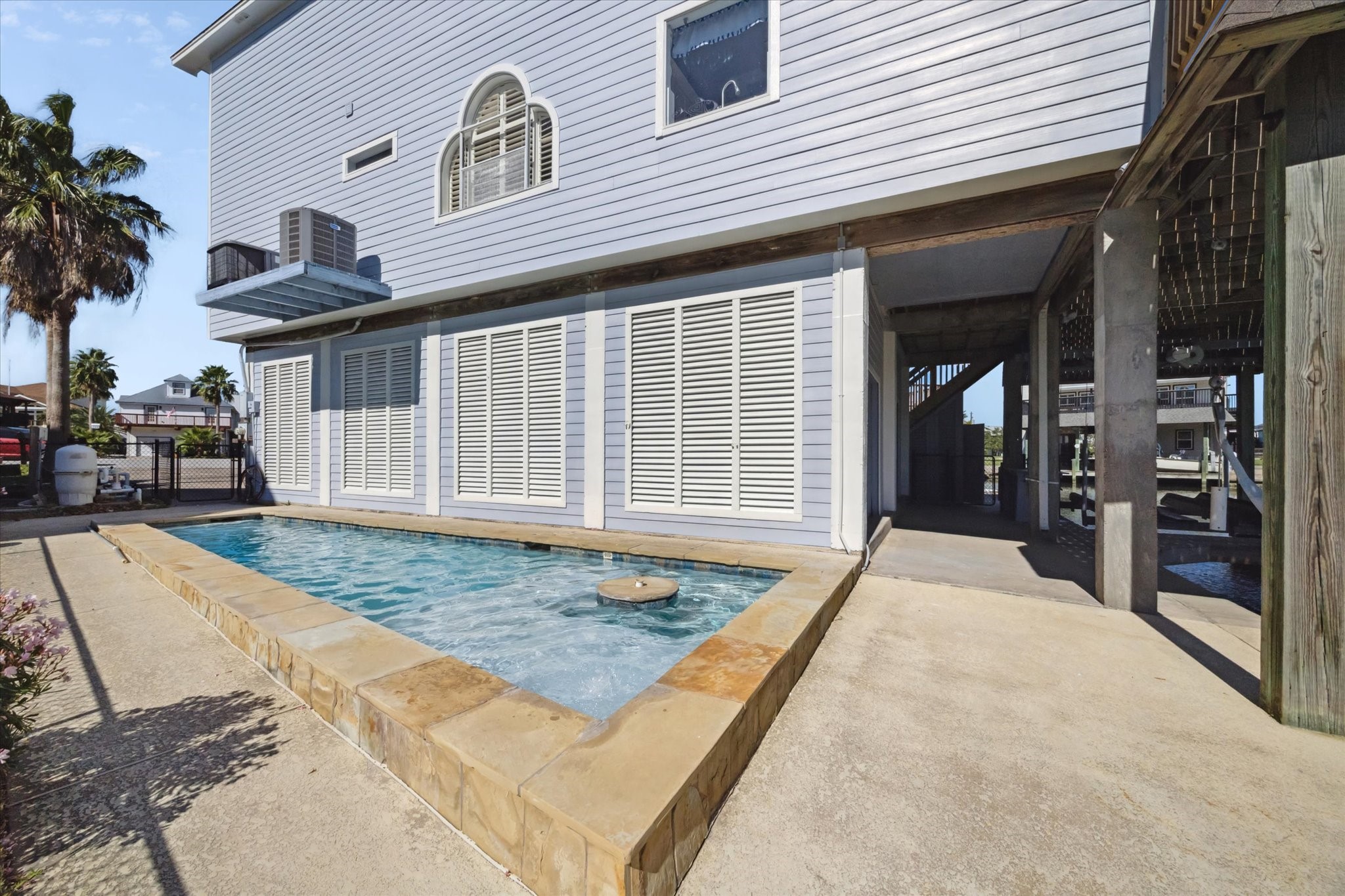 210 Easterly, Tiki Island, TX 77554