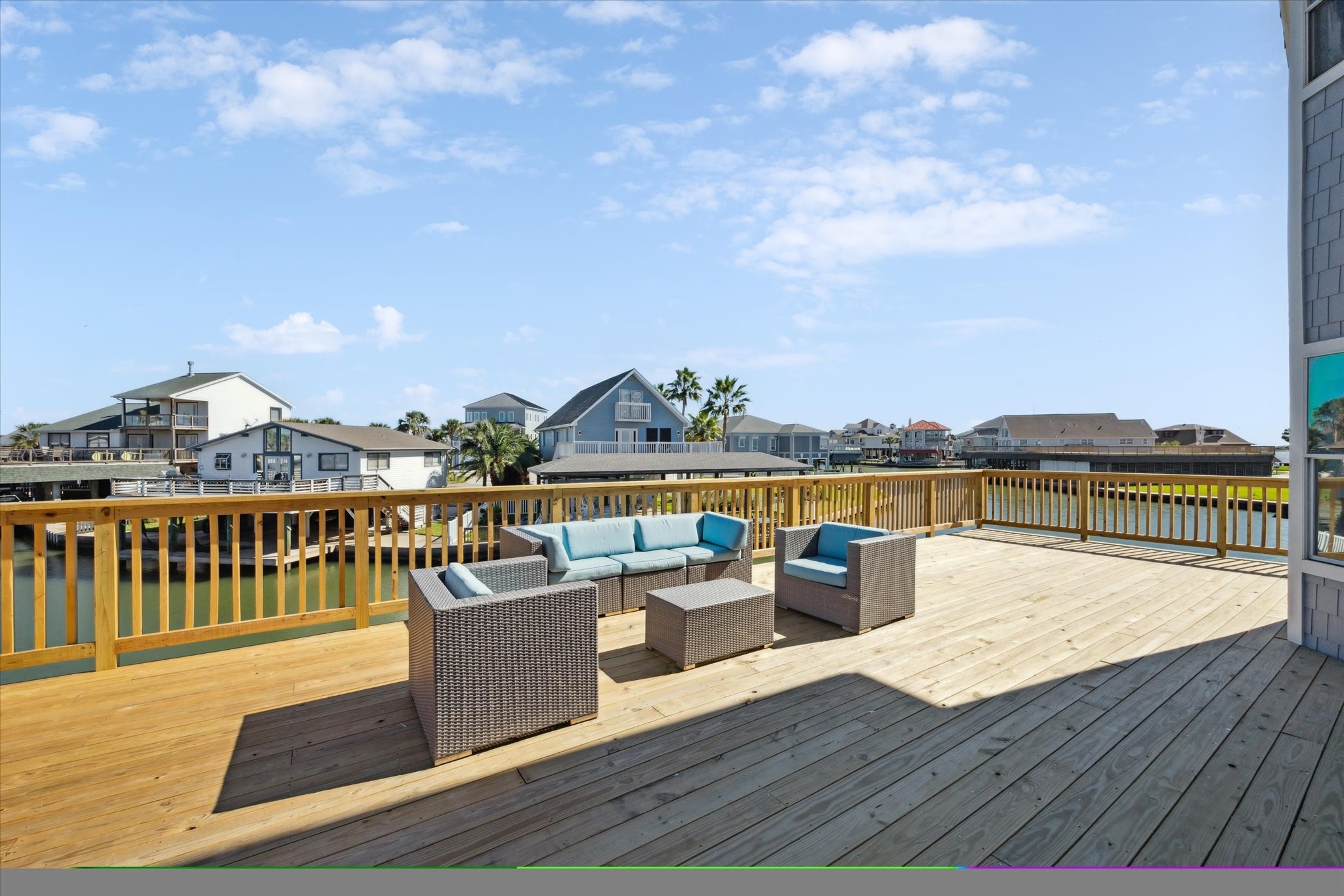 210 Easterly, Tiki Island, TX 77554
