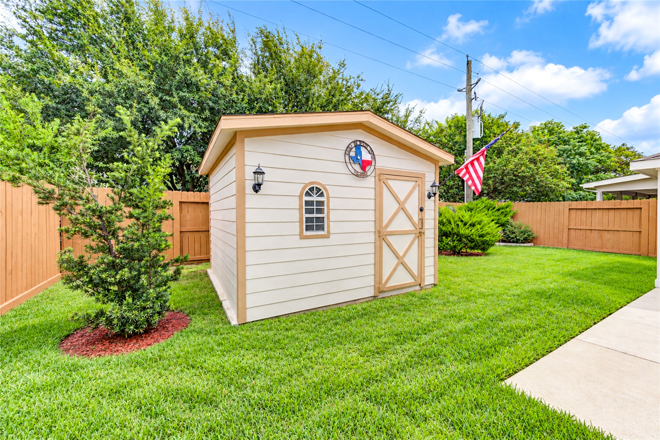15322 Hensen Creek Drive, Houston, TX 77086