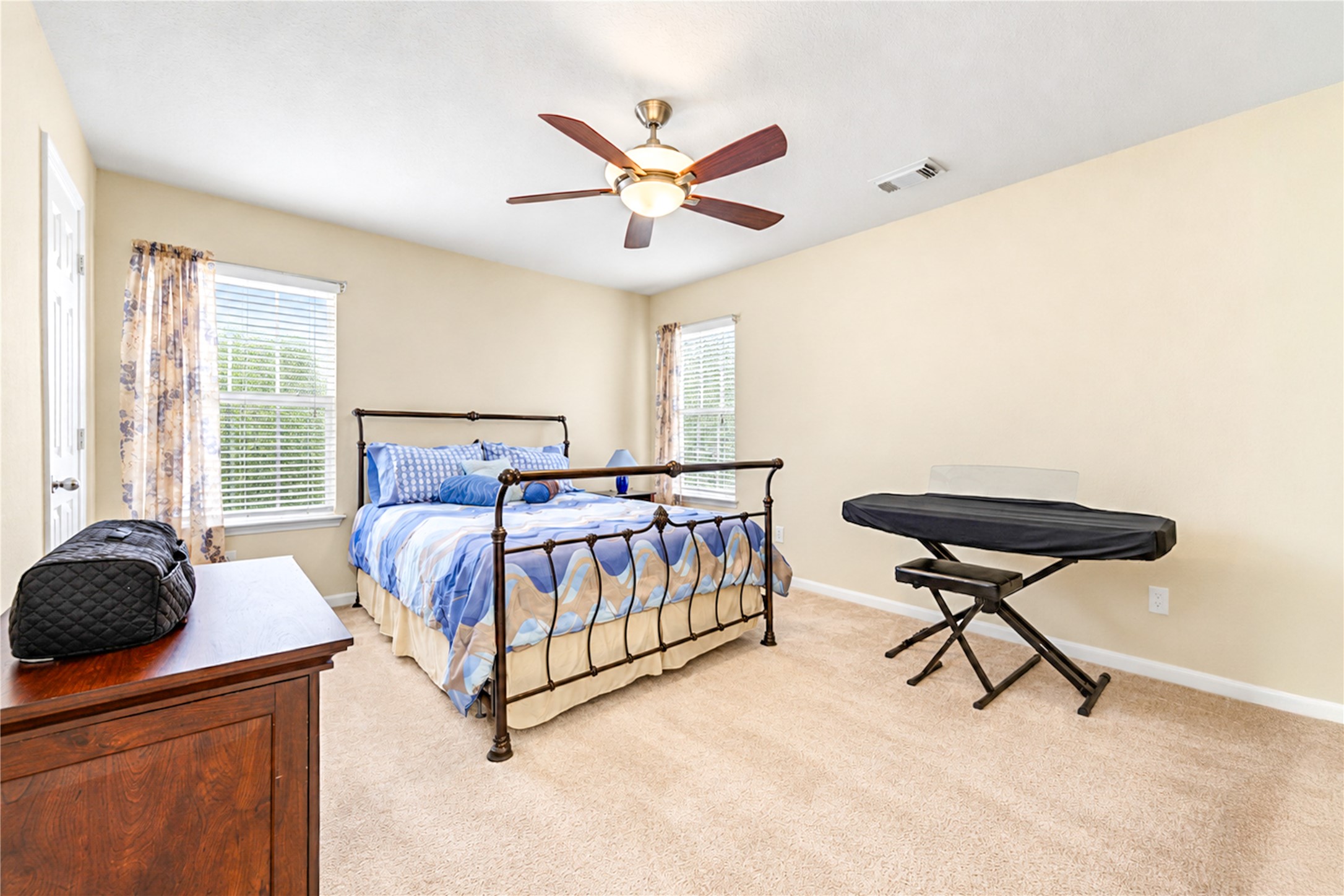 15322 Hensen Creek Drive, Houston, TX 77086