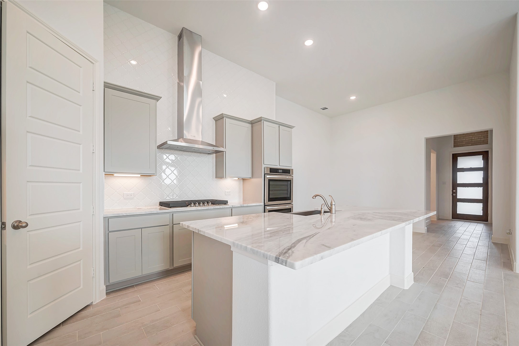 3007 Golden Isle Drive, Texas City, TX 77568