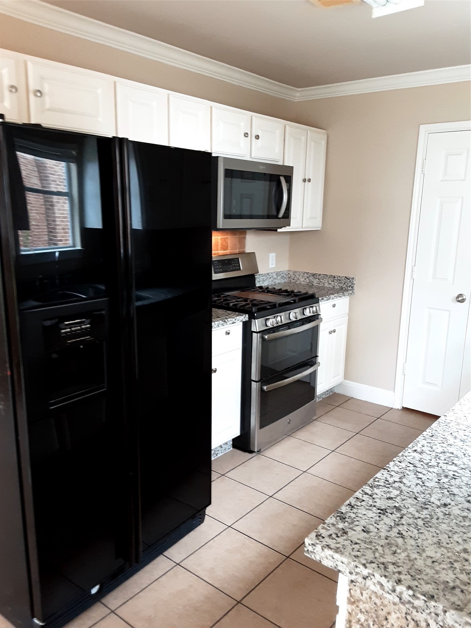 Black Refrigerator included