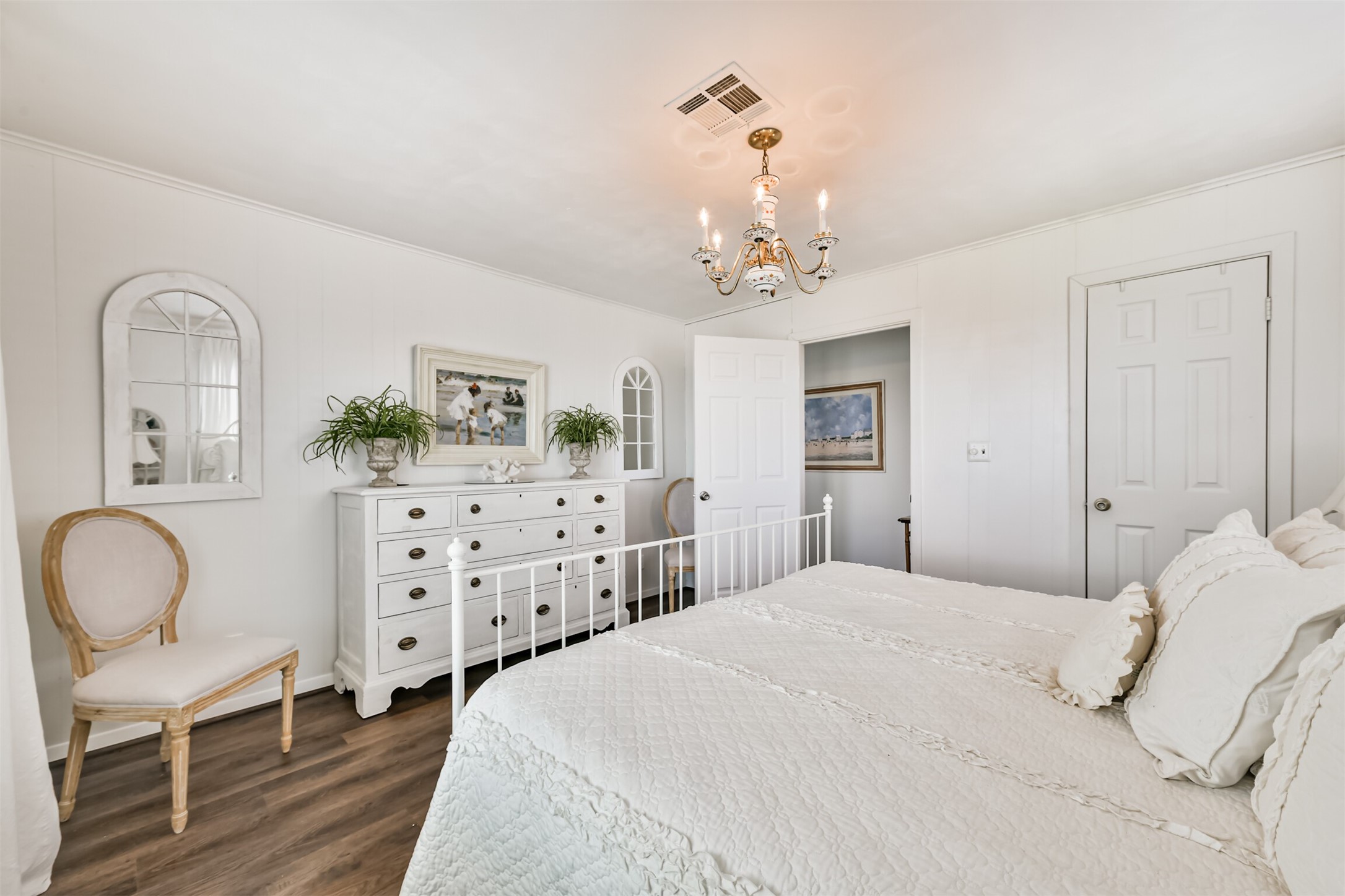 1521 John Street, San Leon, TX 77539
