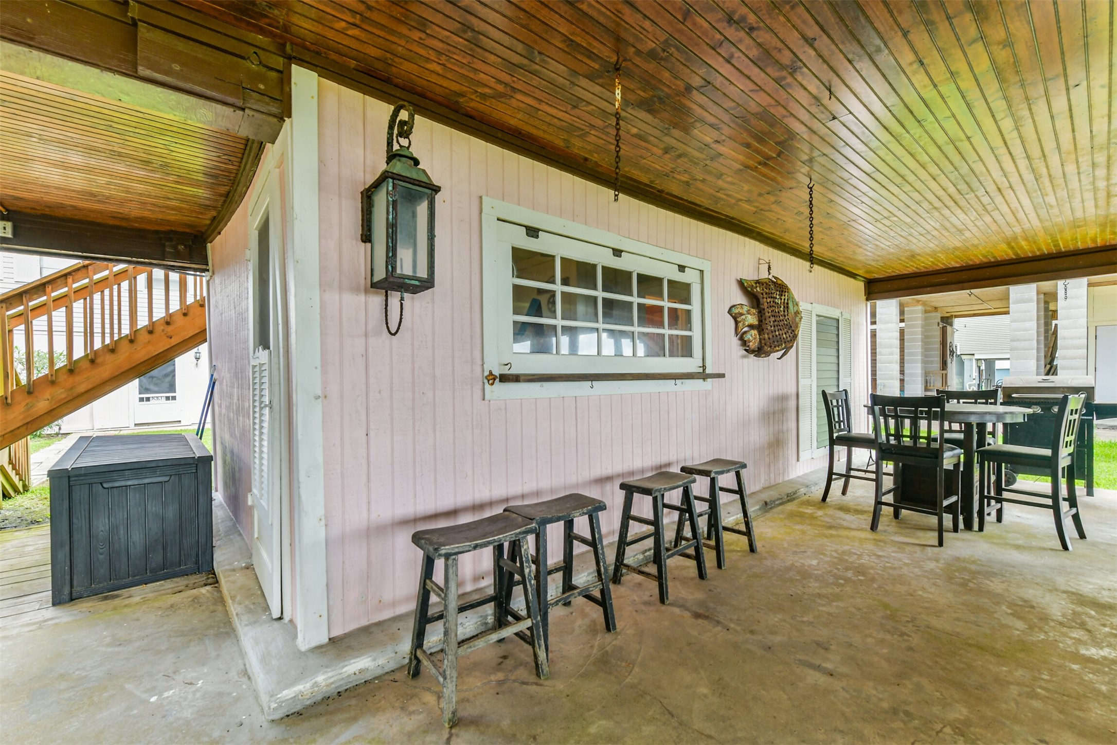 1521 John Street, San Leon, TX 77539