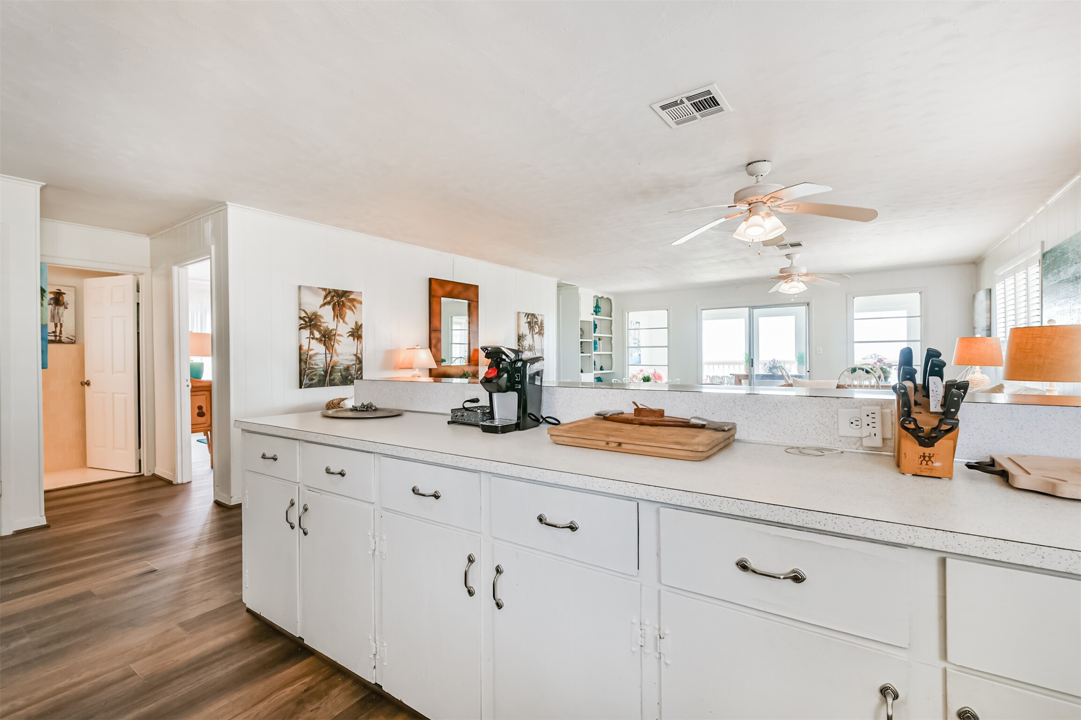 1521 John Street, San Leon, TX 77539