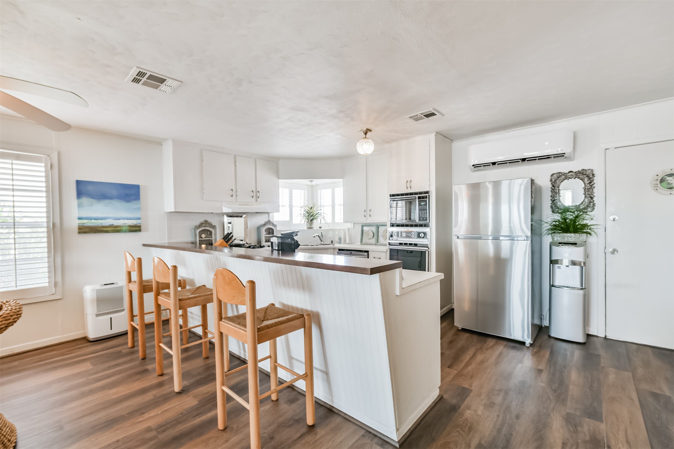 1521 John Street, San Leon, TX 77539