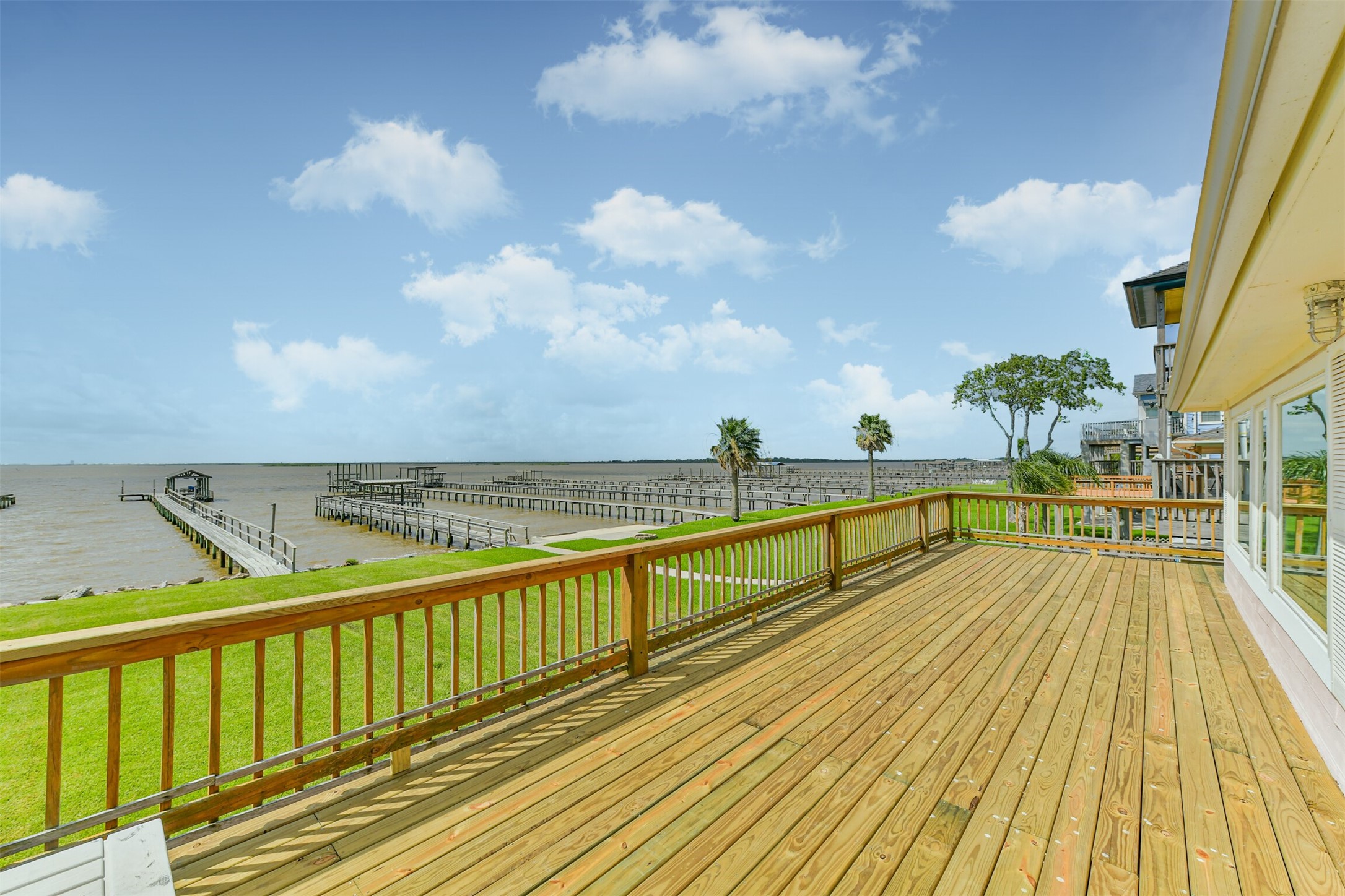 Beautiful deck fully redone. Beautiful deck fully redone.