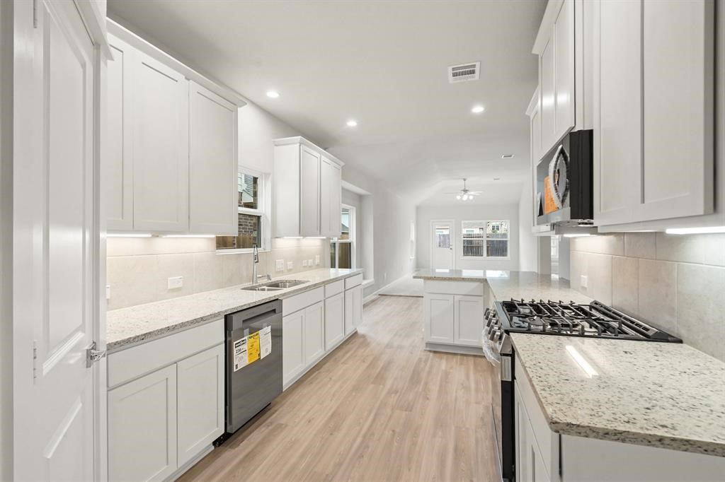 32910 Ruthie Dean Drive, Brookshire, TX 77423 32910 Ruthie Dean Drive, Brookshire, TX 77423