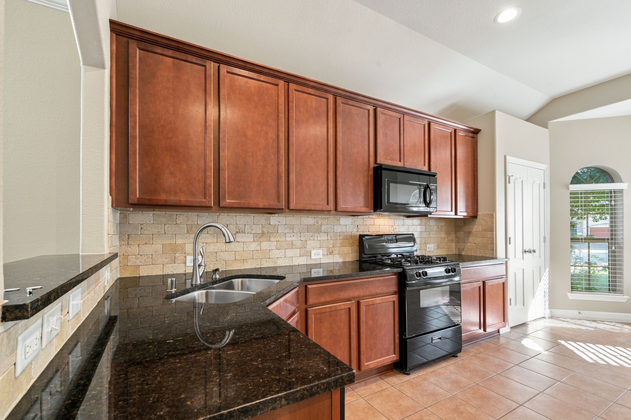 7302 Durango Creek Drive, Magnolia, TX 77354