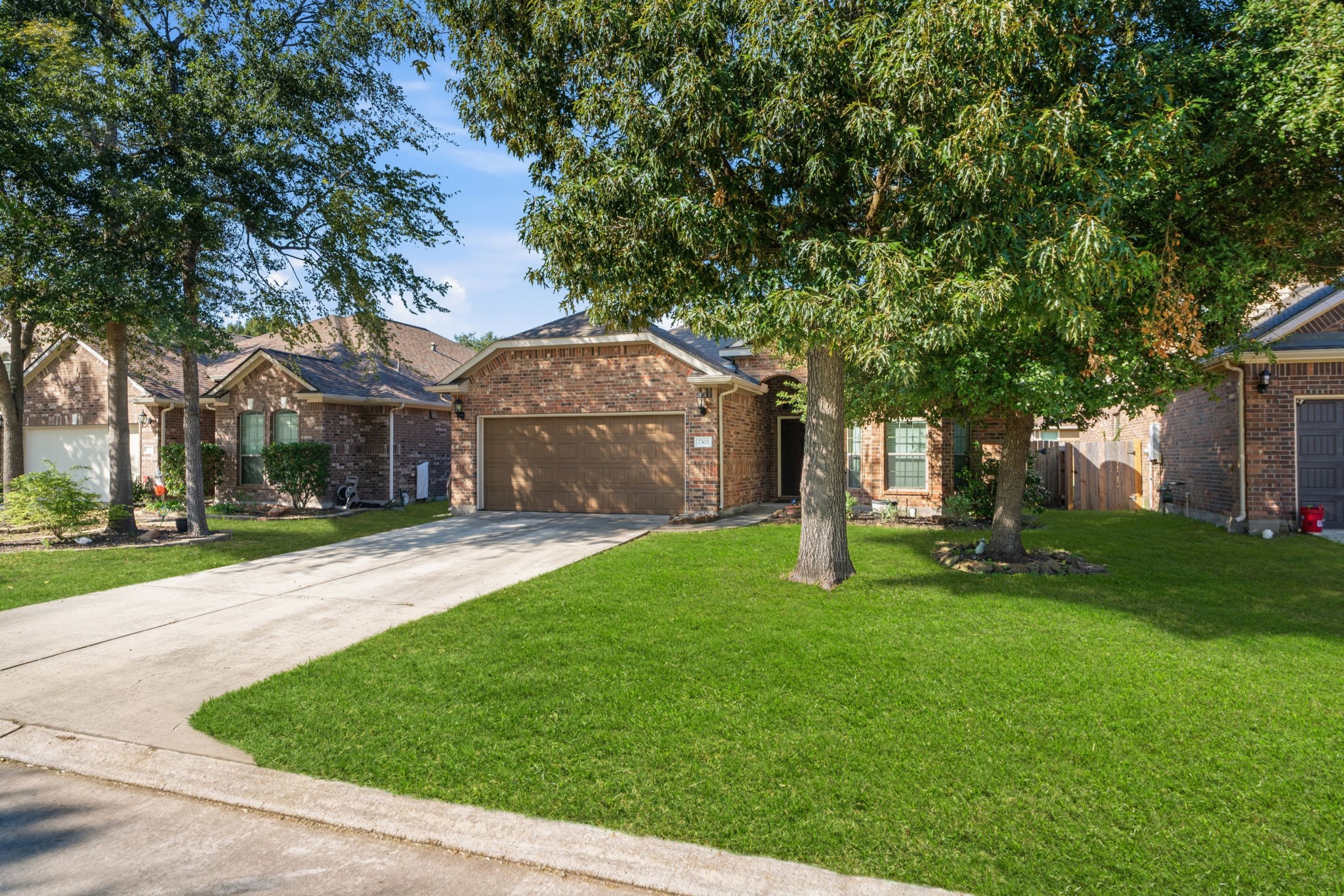7302 Durango Creek Drive, Magnolia, TX 77354
