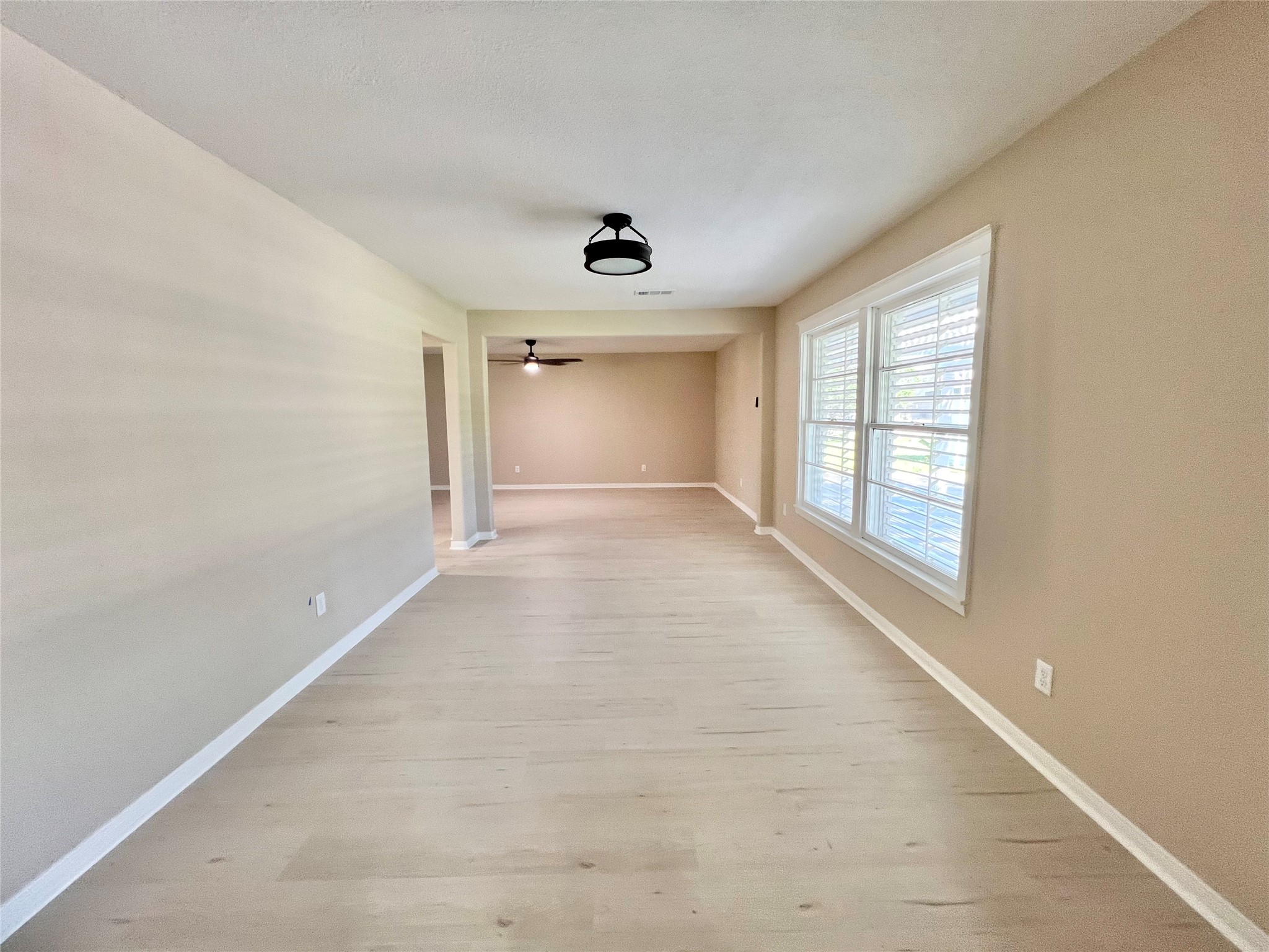 Oversized Dining area t