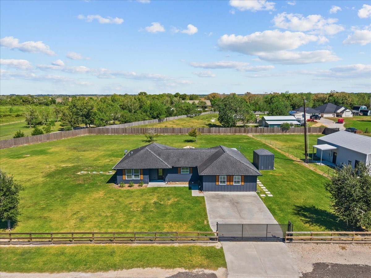 Drone view front Drone view front