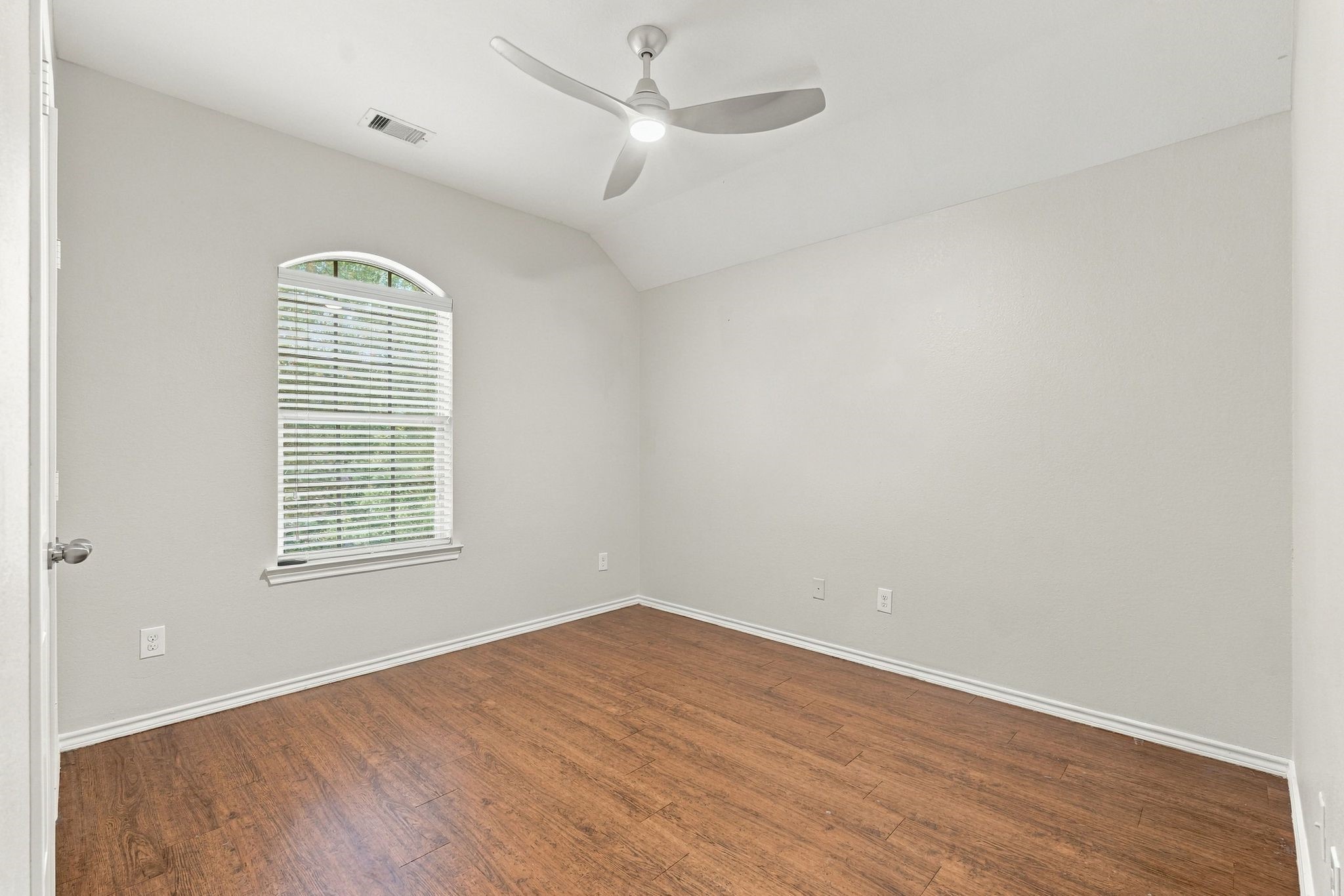 THIRD ROOM UPSTAIRS