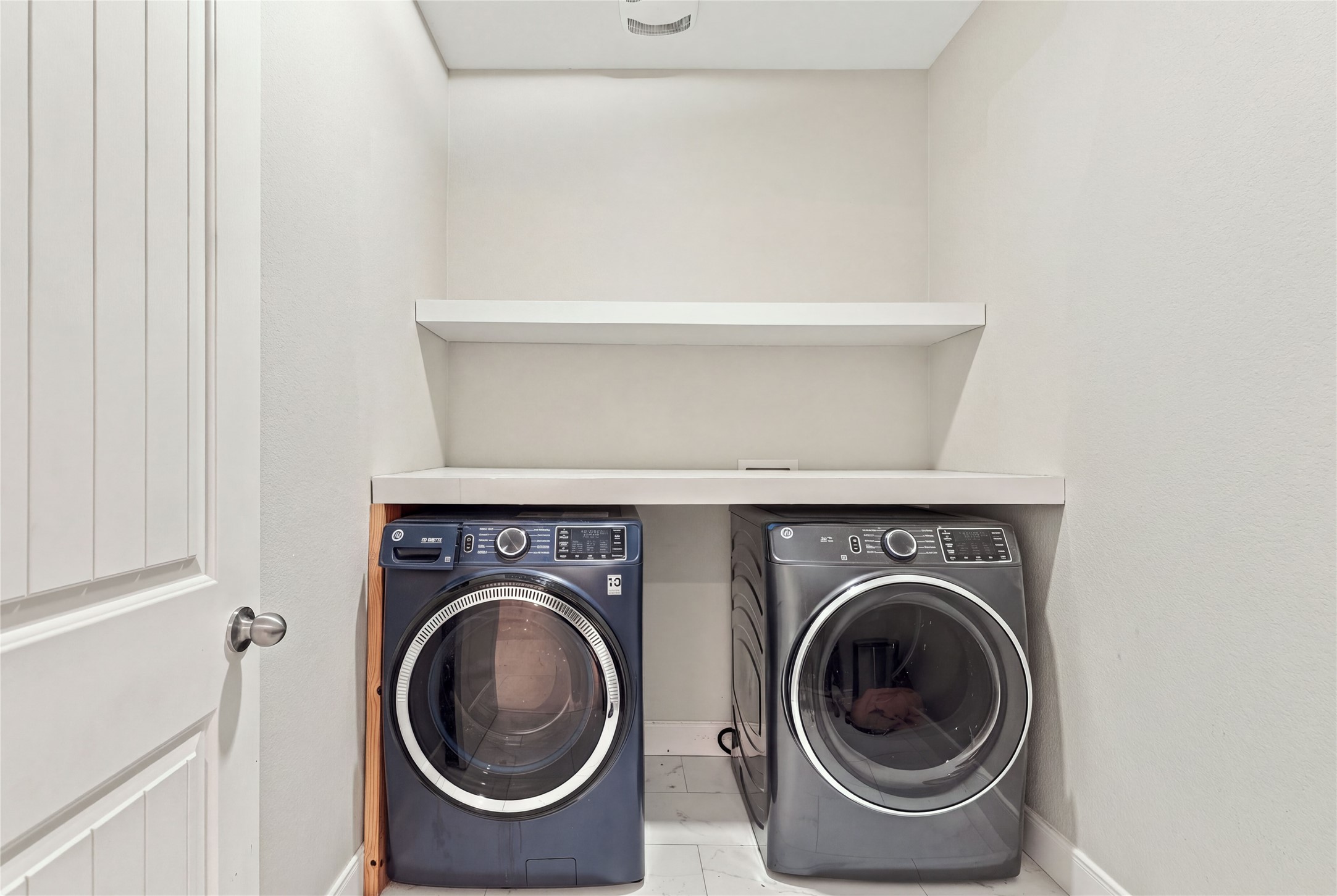 LAUNDRY ROOM DOWN STAIRS