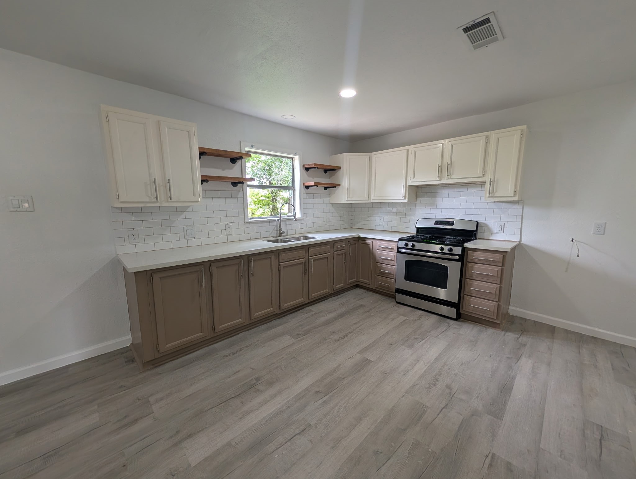 306 Allendale Road, Pasadena, TX 77502