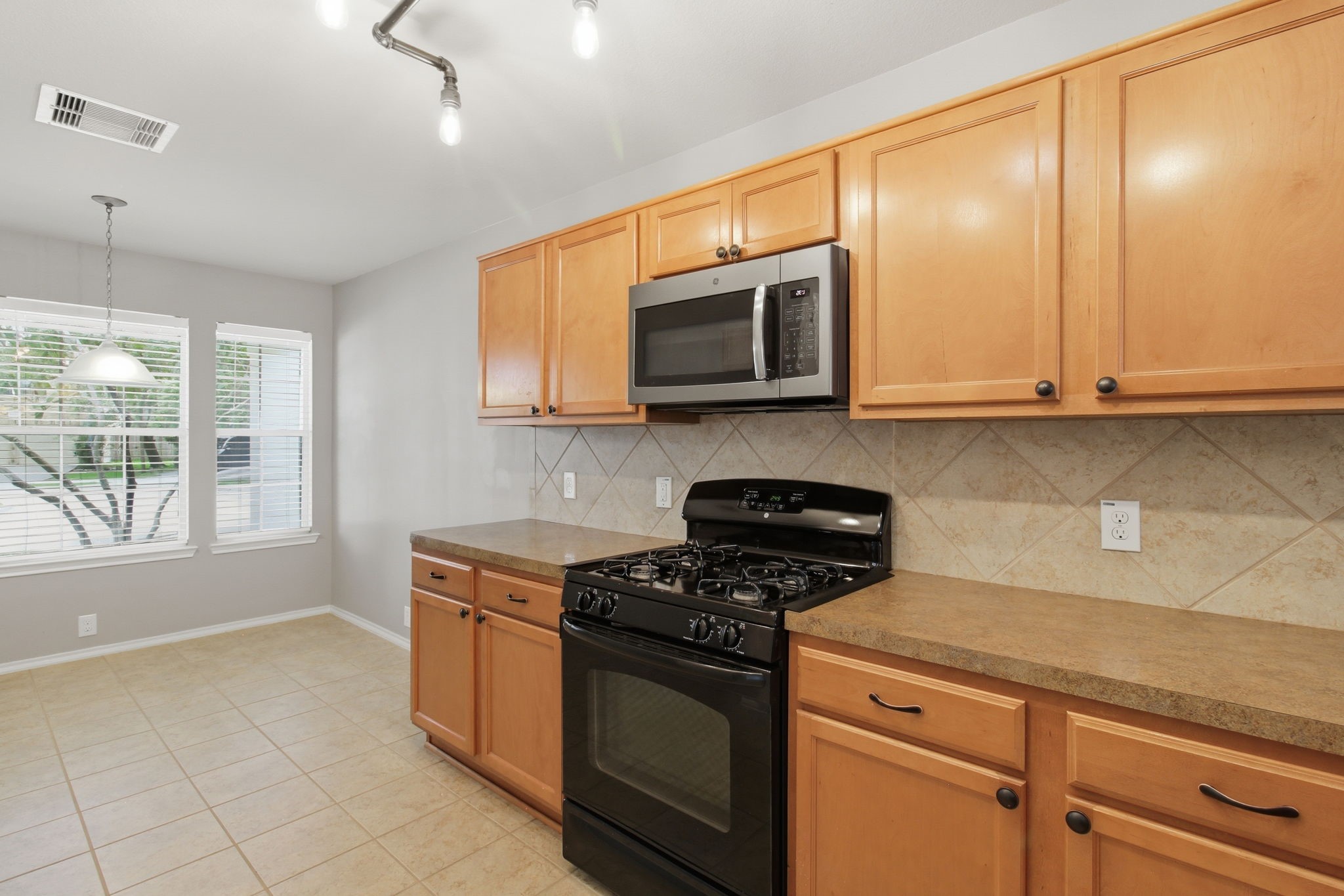 19914 Nandina Knoll, Richmond, TX 77407 19914 Nandina Knoll, Richmond, TX 77407