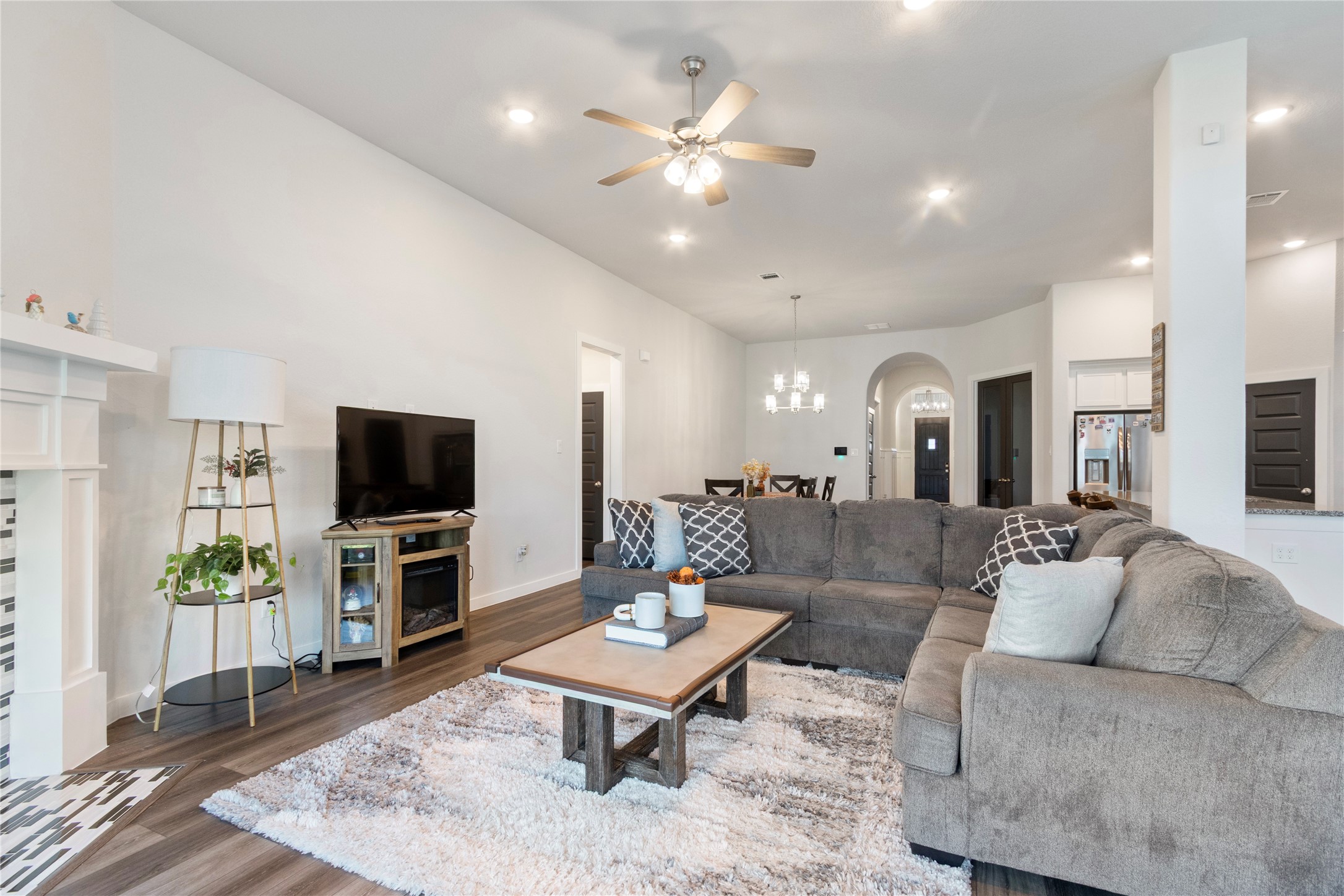 23703 Lively Ferry Lane, Richmond, TX 77469 23703 Lively Ferry Lane, Richmond, TX 77469