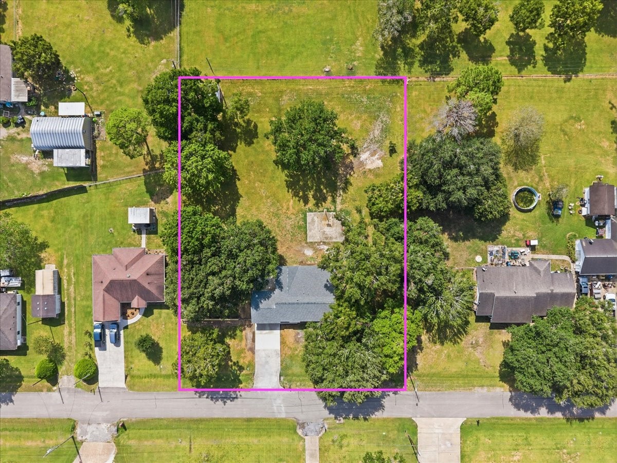 3405 Meadowlark Lane, Alvin, TX 77511