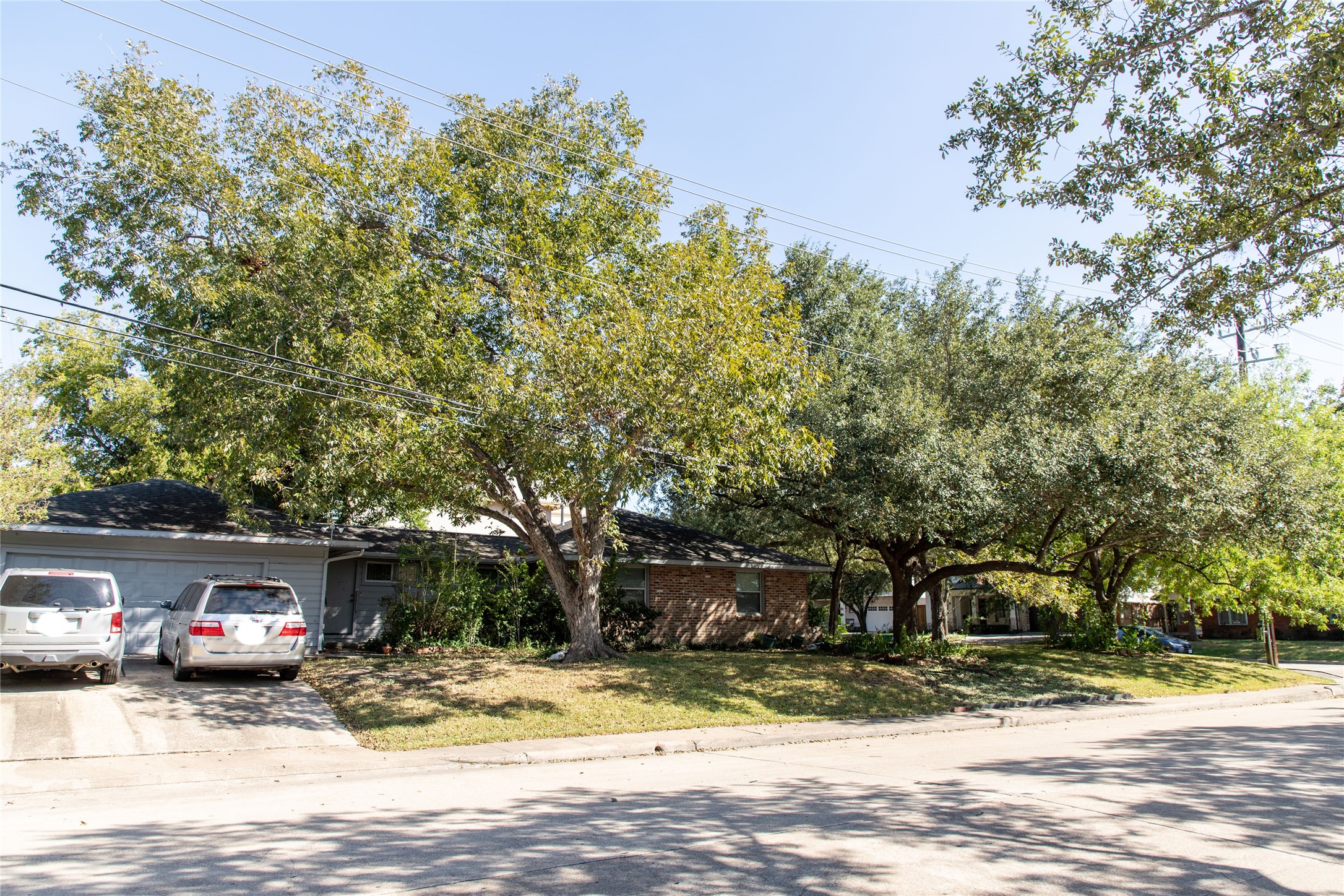 3742 Turnberry Circle, Houston, TX 77025