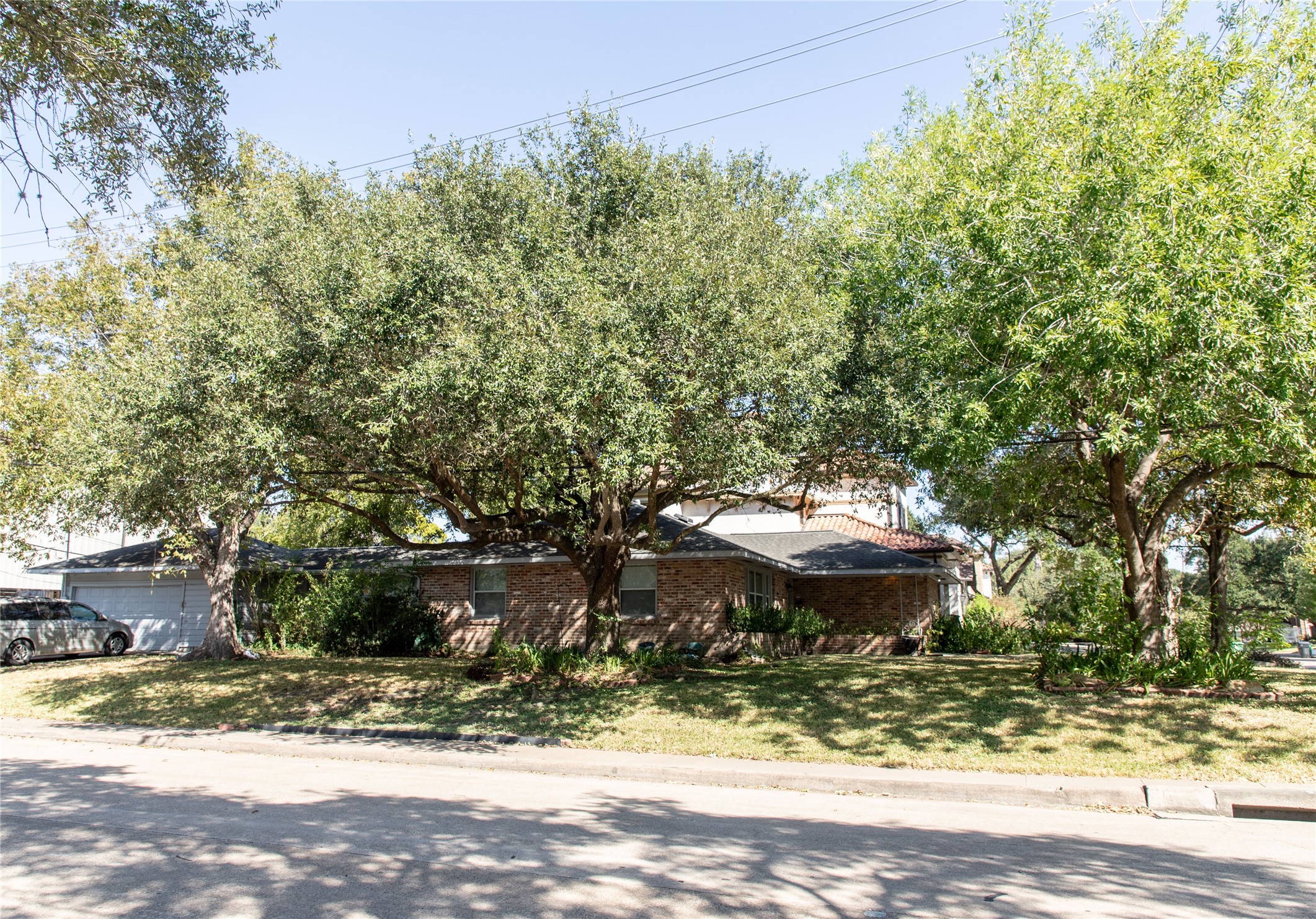 3742 Turnberry Circle, Houston, TX 77025