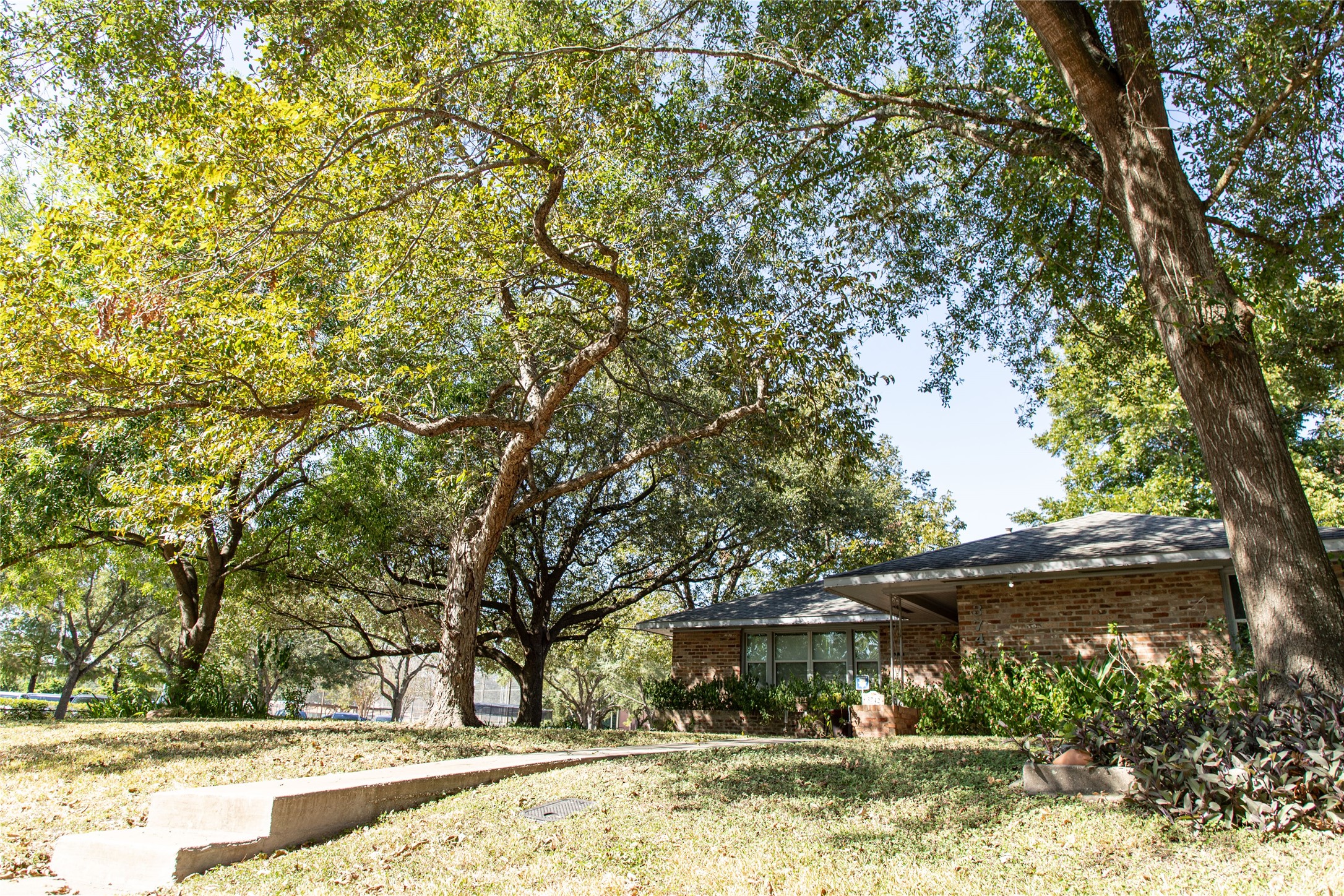 3742 Turnberry Circle, Houston, TX 77025