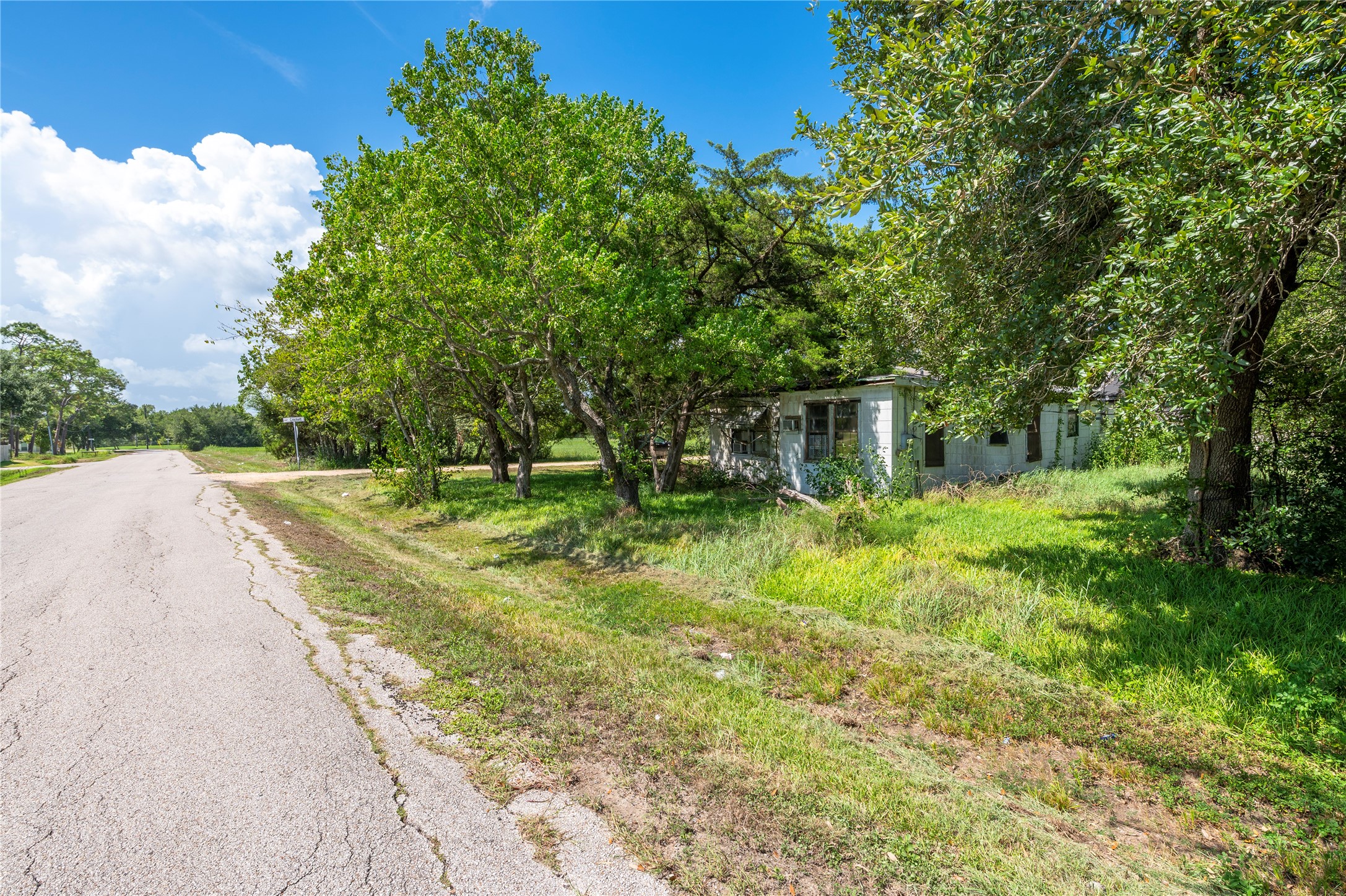 6521#a Crockett Street, Hitchcock, TX 77563