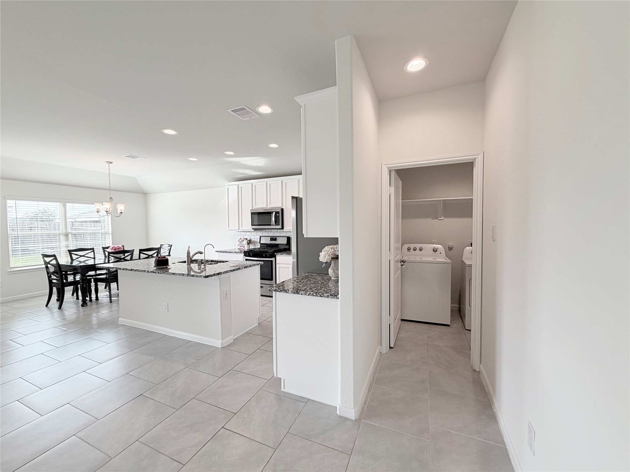 7410 Highland Chase Drive, Richmond, TX 77407