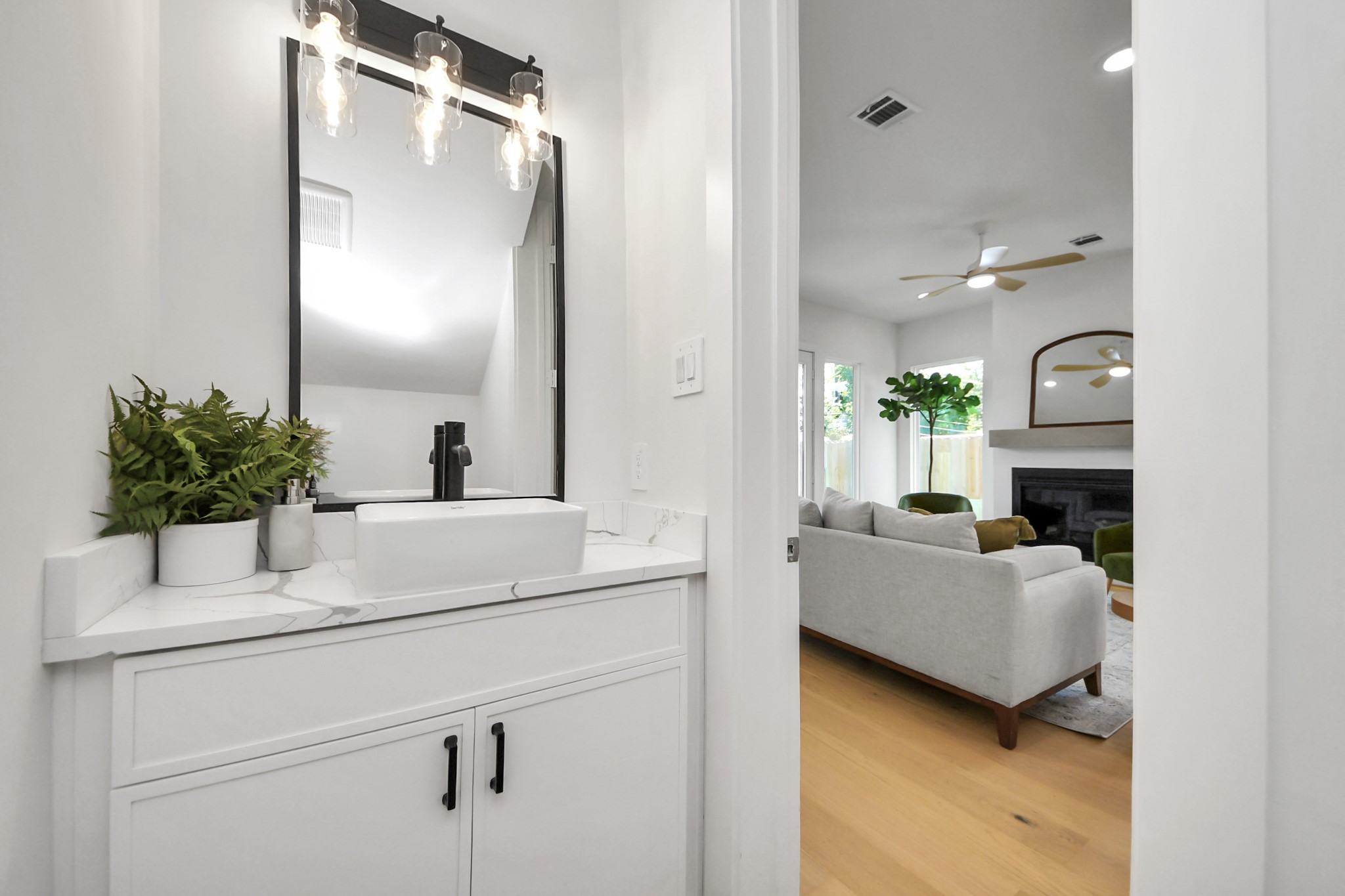 8521 Friendship Road, Houston, TX 77080