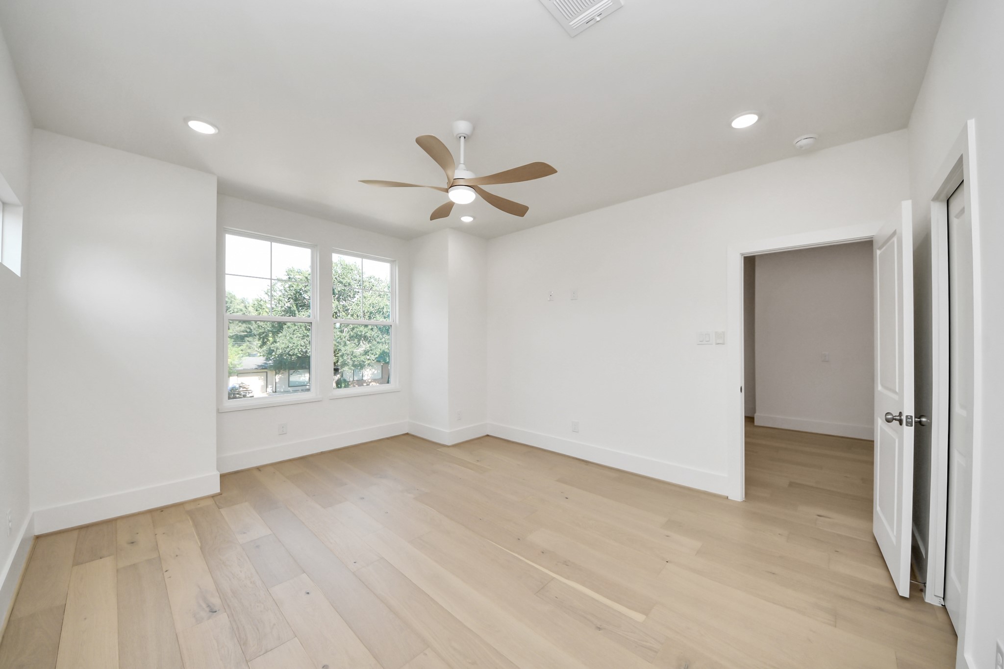 8521 Friendship Road, Houston, TX 77080