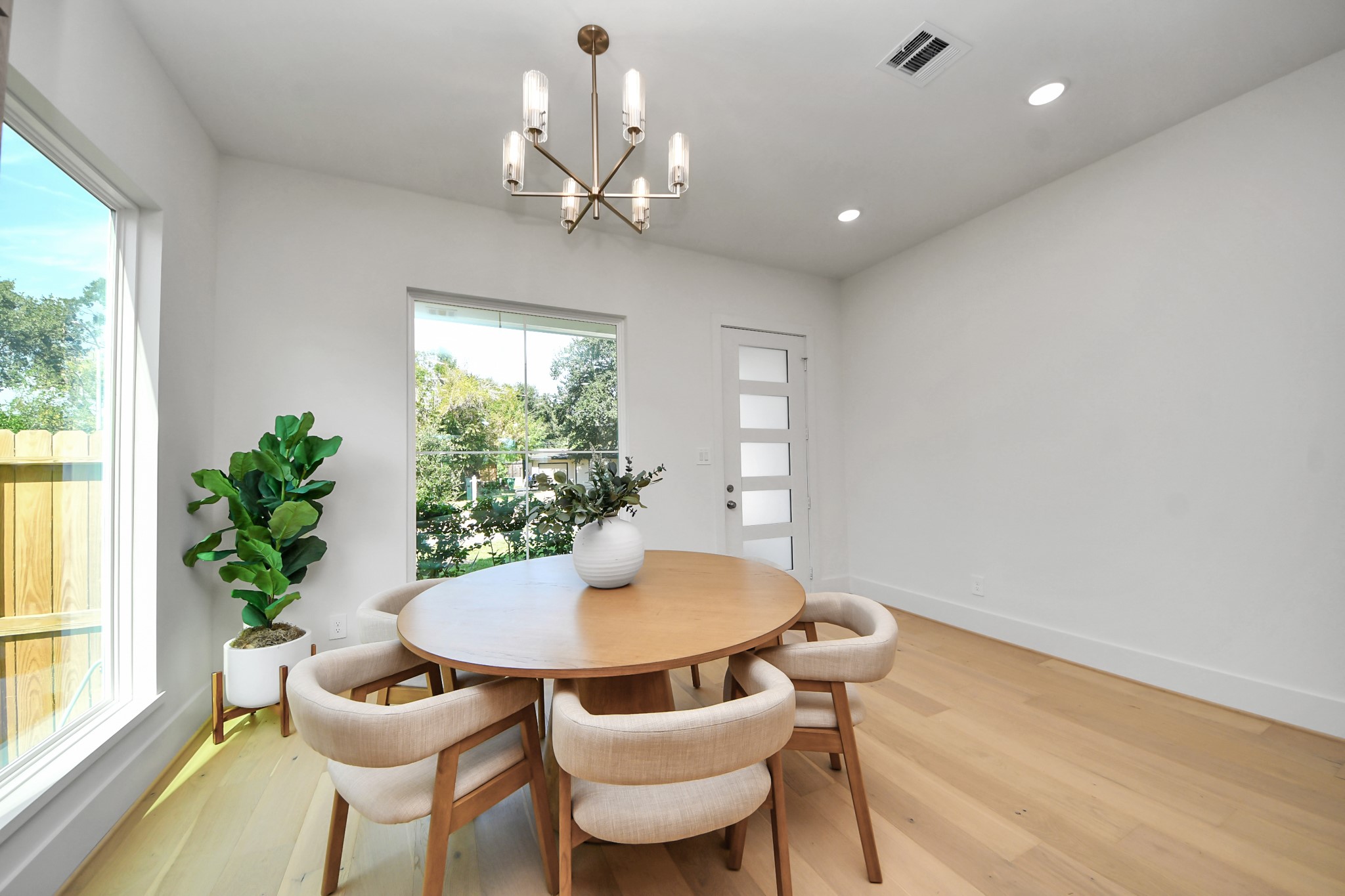 8521 Friendship Road, Houston, TX 77080 8521 Friendship Road, Houston, TX 77080