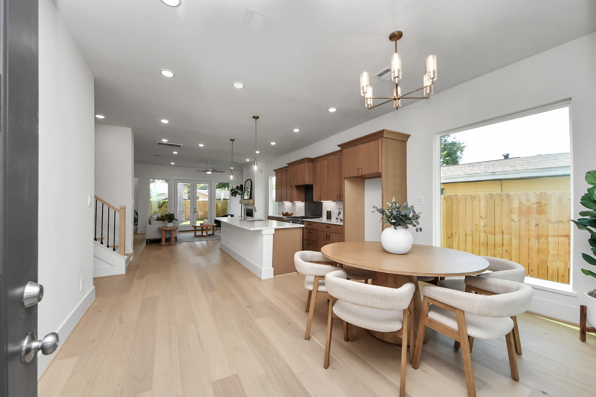 8521 Friendship Road, Houston, TX 77080 8521 Friendship Road, Houston, TX 77080