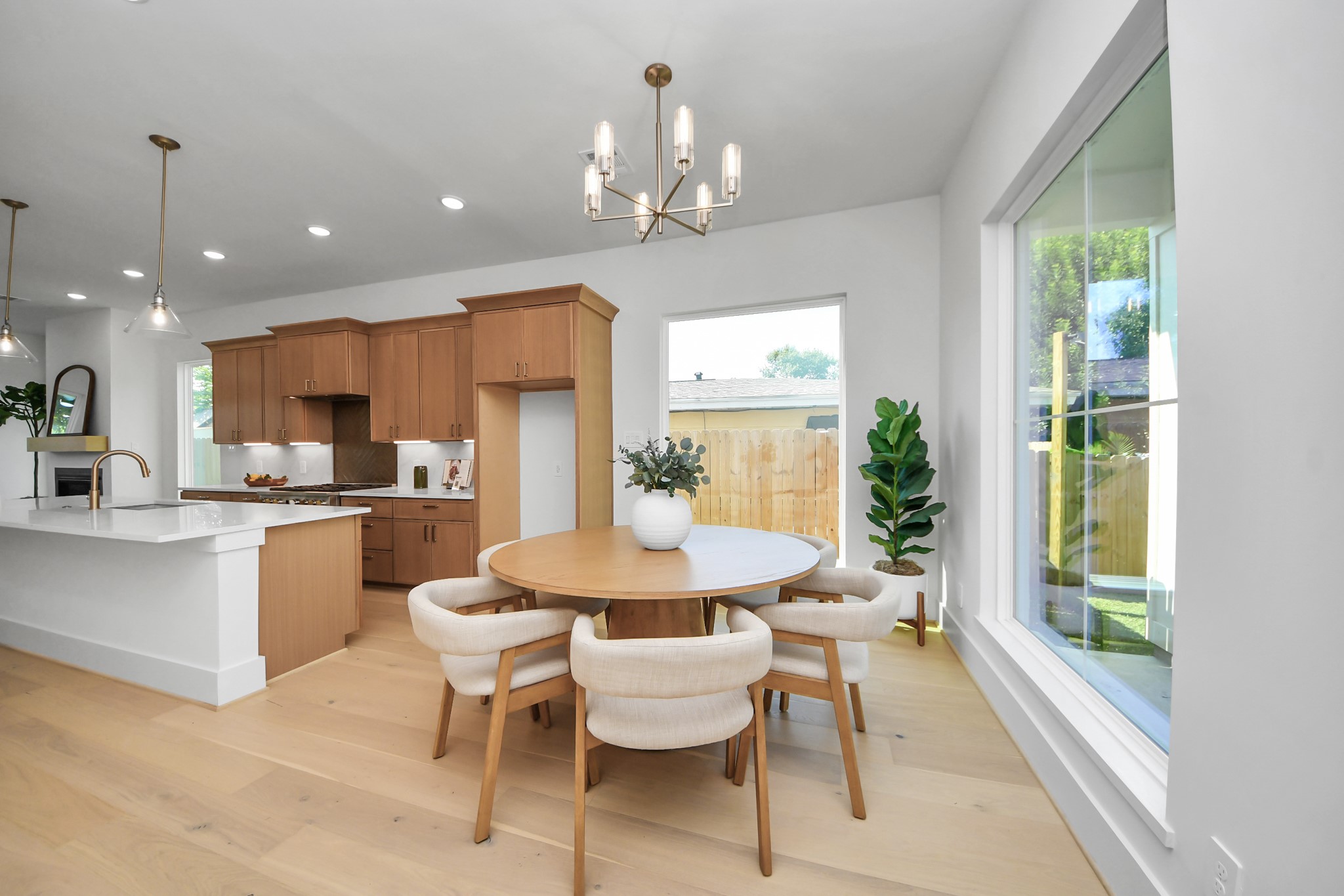 8521 Friendship Road, Houston, TX 77080 8521 Friendship Road, Houston, TX 77080