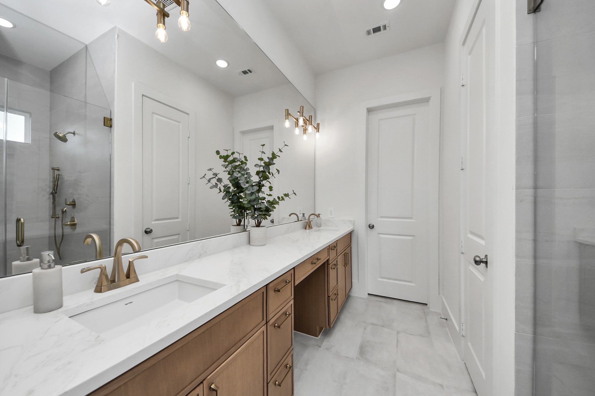 8521 Friendship Road, Houston, TX 77080
