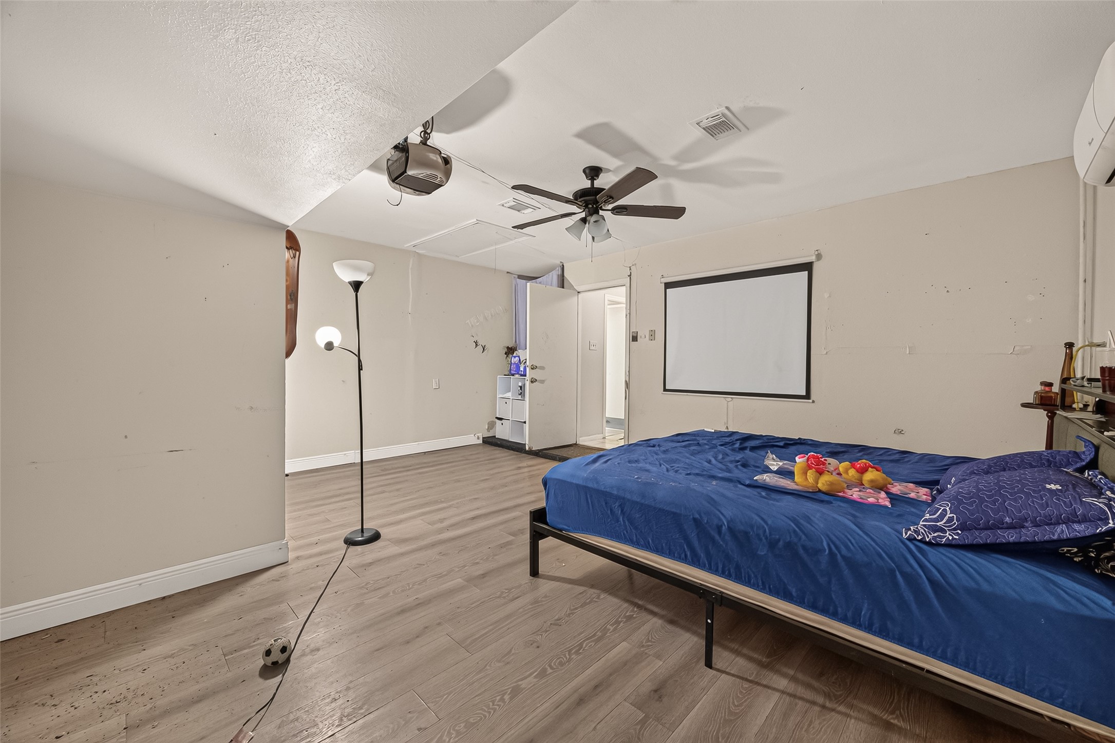 3002 Overland Trail, Dickinson, TX 77539