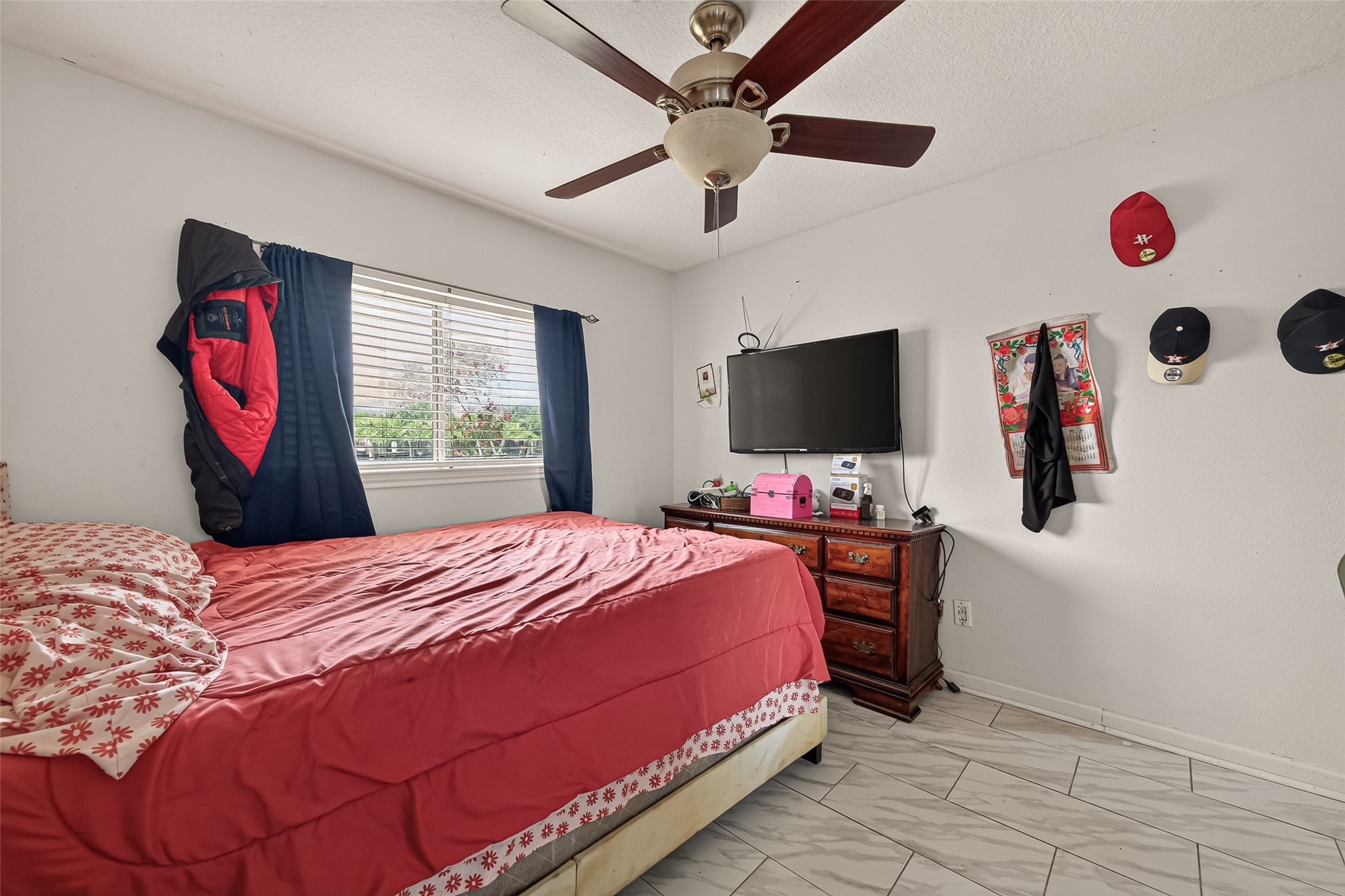 3002 Overland Trail, Dickinson, TX 77539