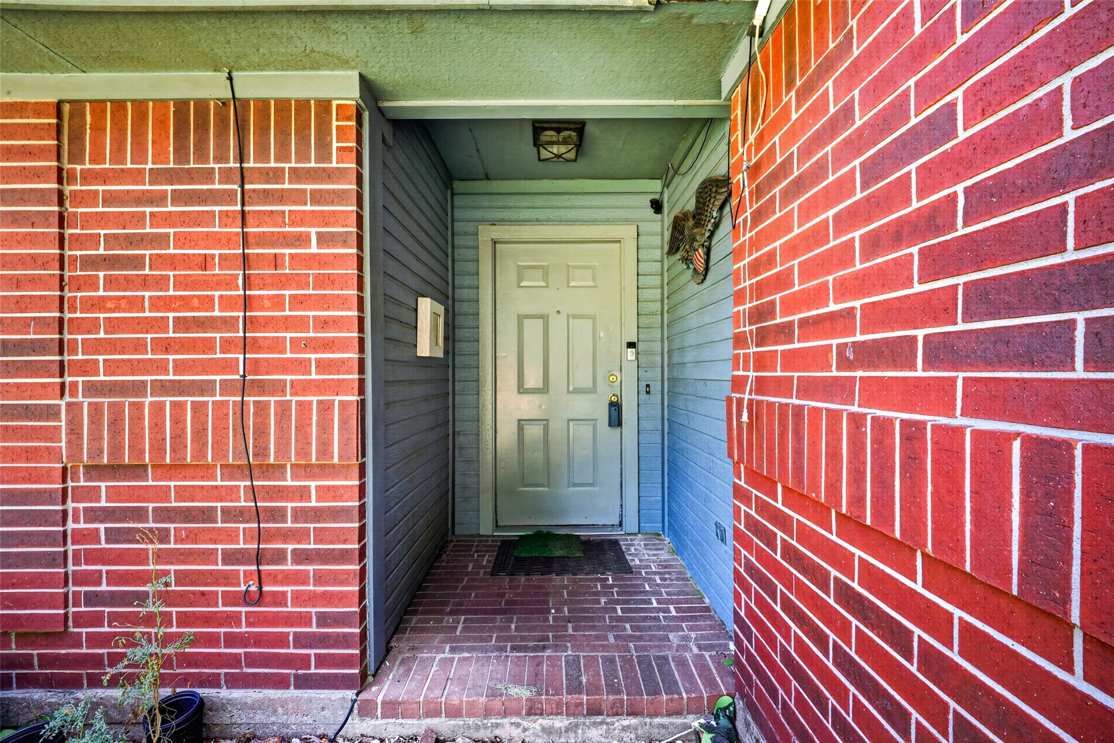 3002 Overland Trail, Dickinson, TX 77539