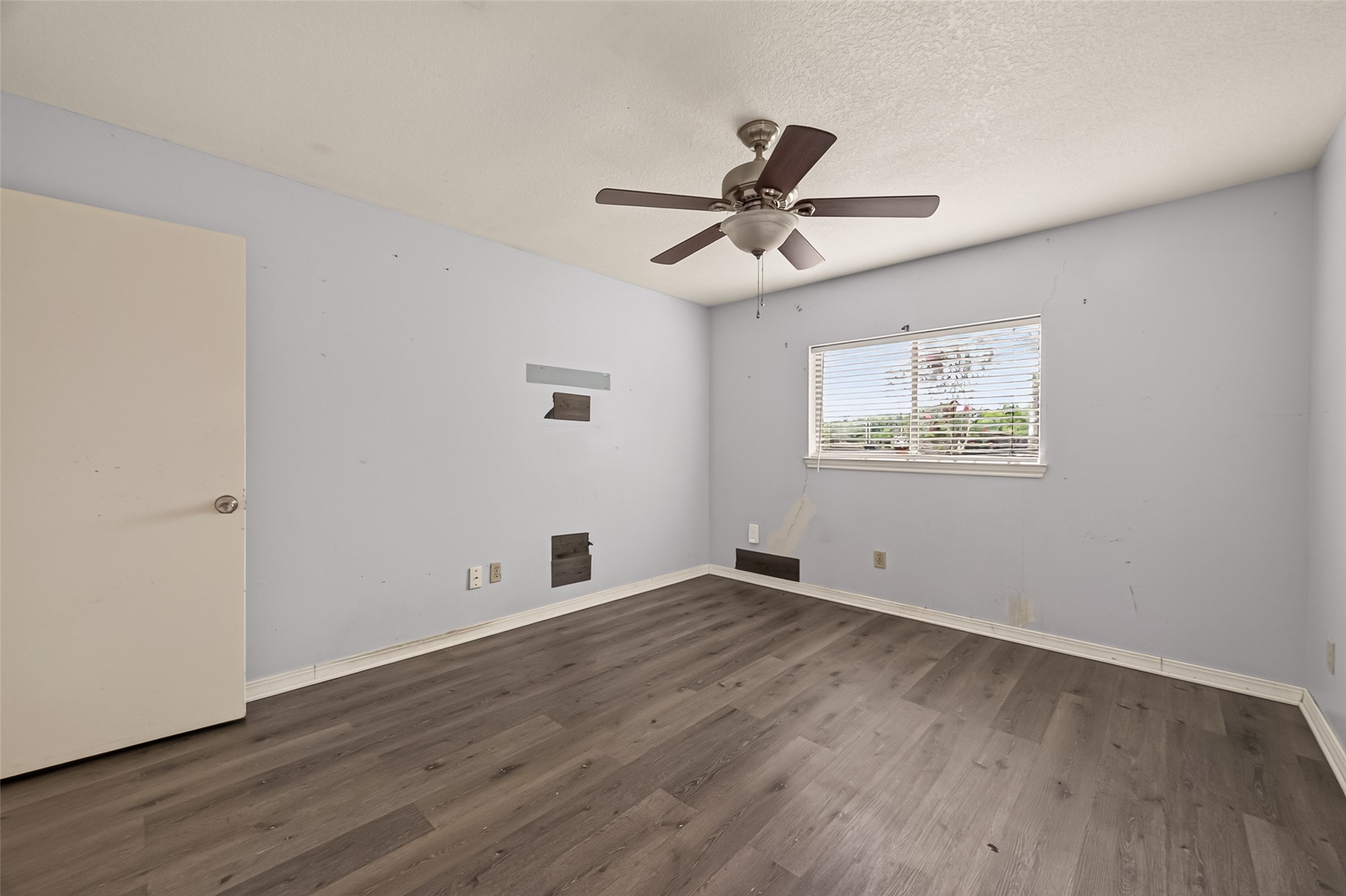 3002 Overland Trail, Dickinson, TX 77539