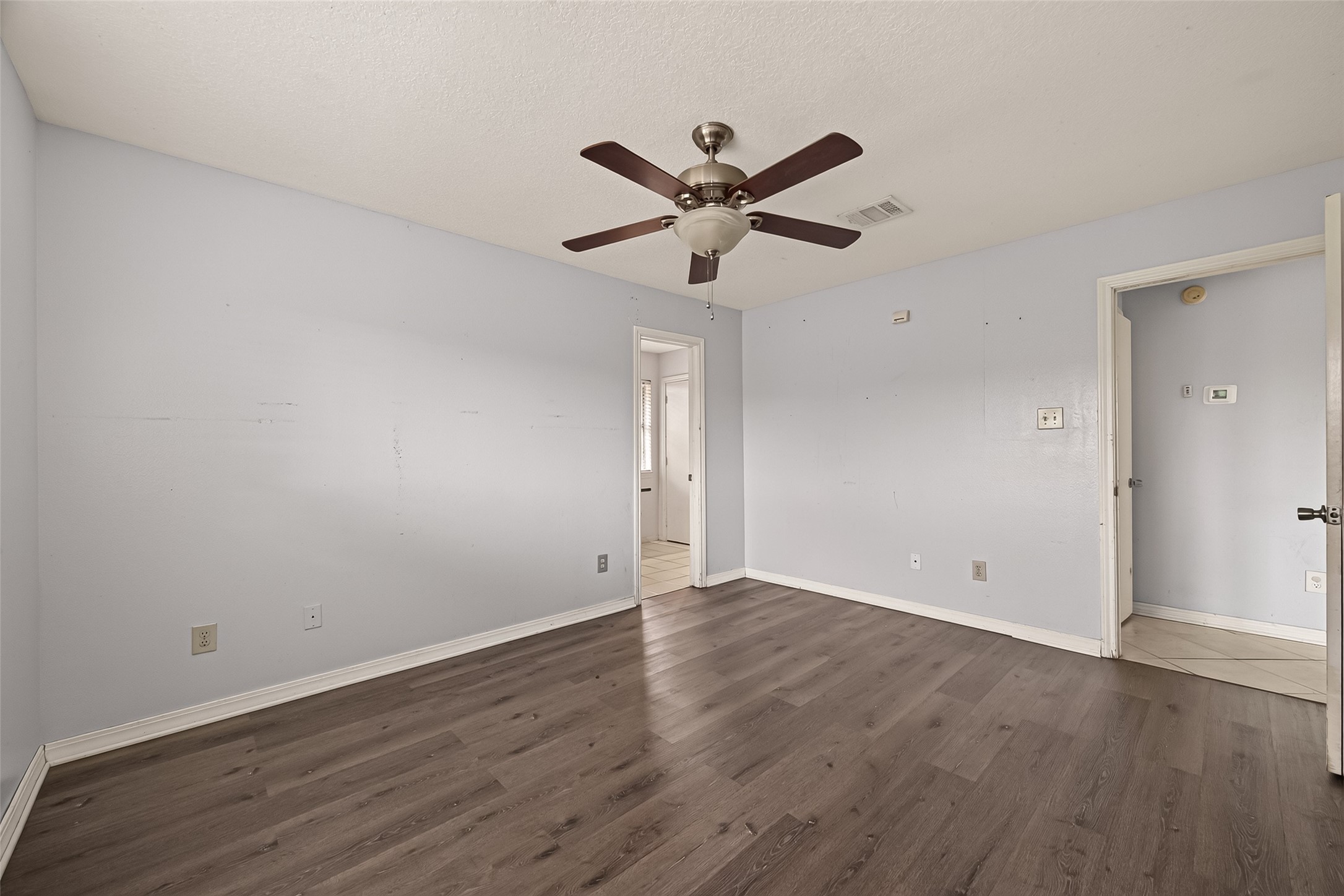 3002 Overland Trail, Dickinson, TX 77539