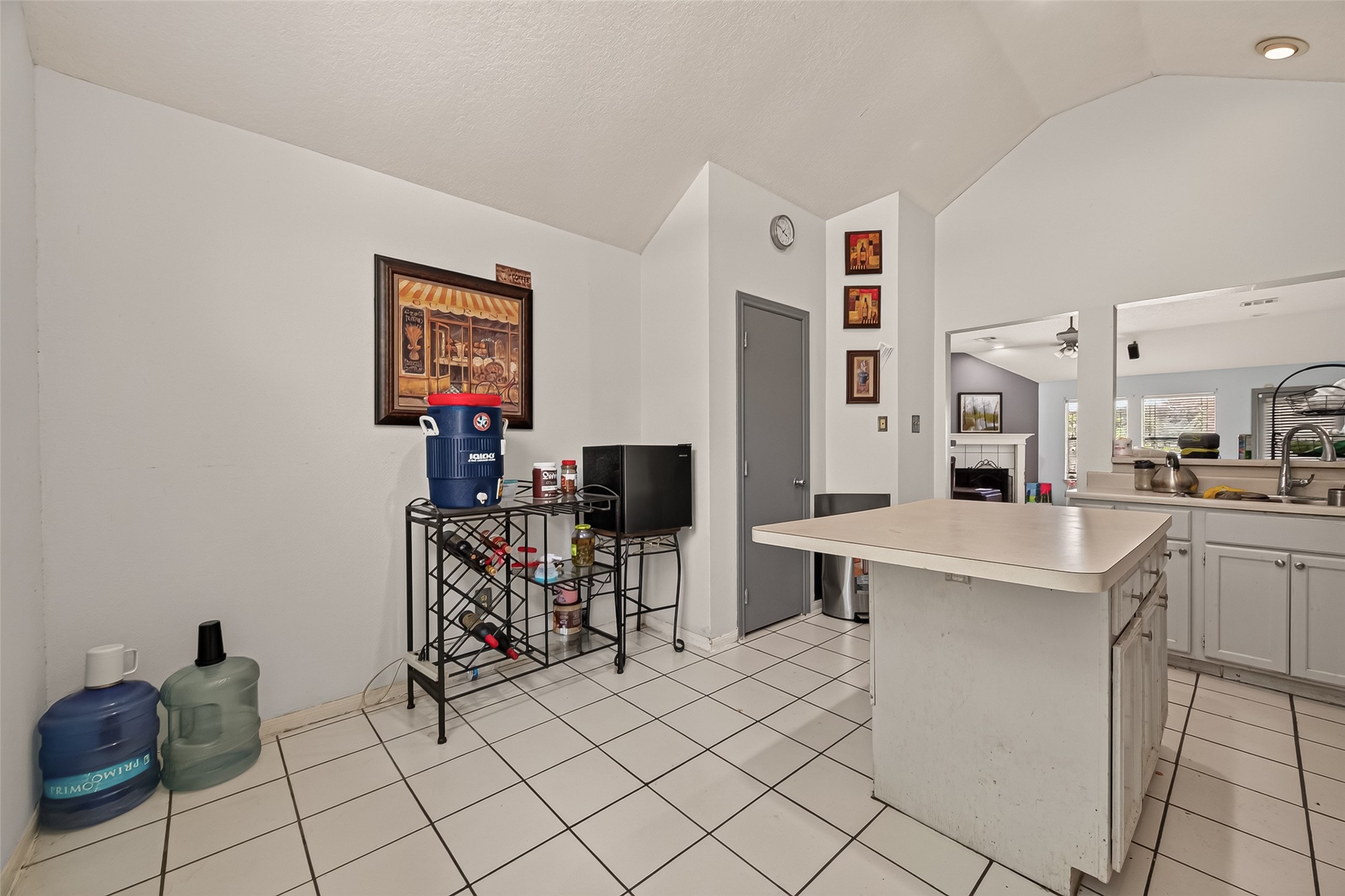 3002 Overland Trail, Dickinson, TX 77539